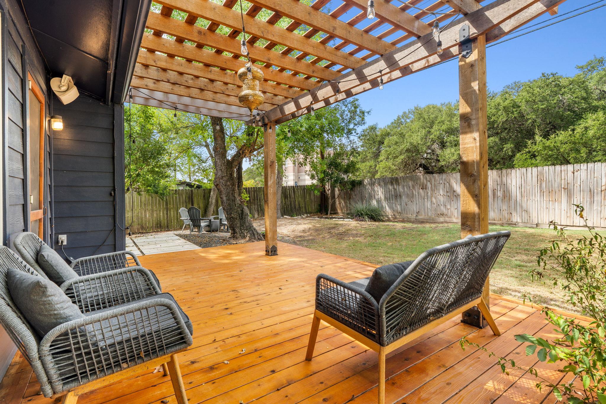 9104 Texas Oaks DR