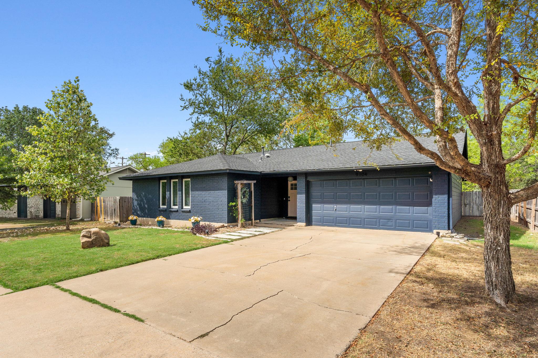 9104 Texas Oaks DR