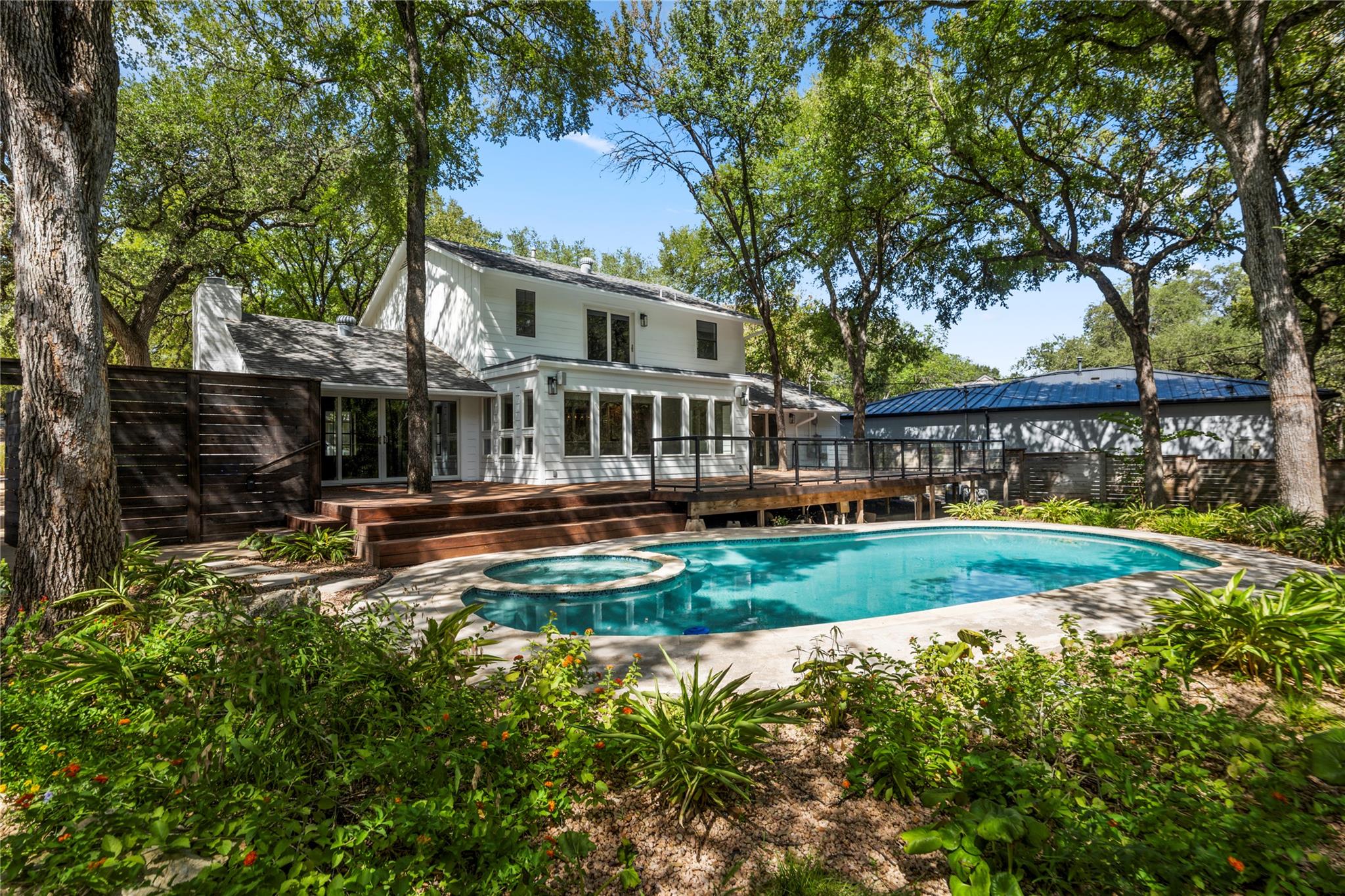 3117 Eanes CIR