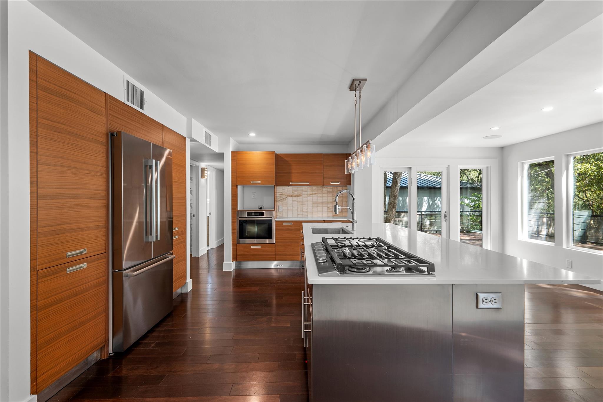 3117 Eanes CIR