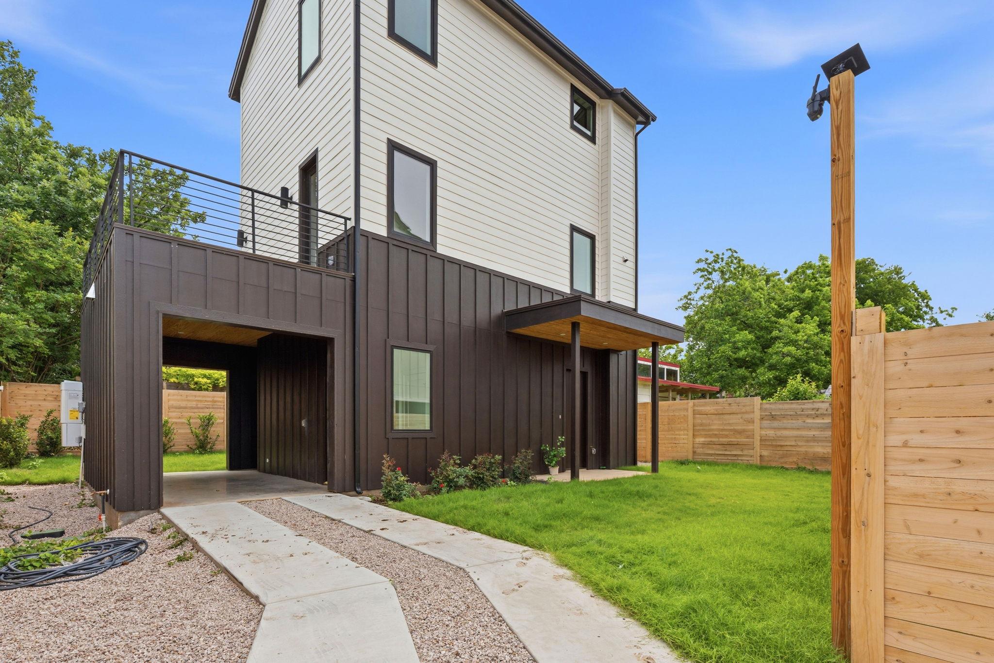 2009 Payne Ave # 2