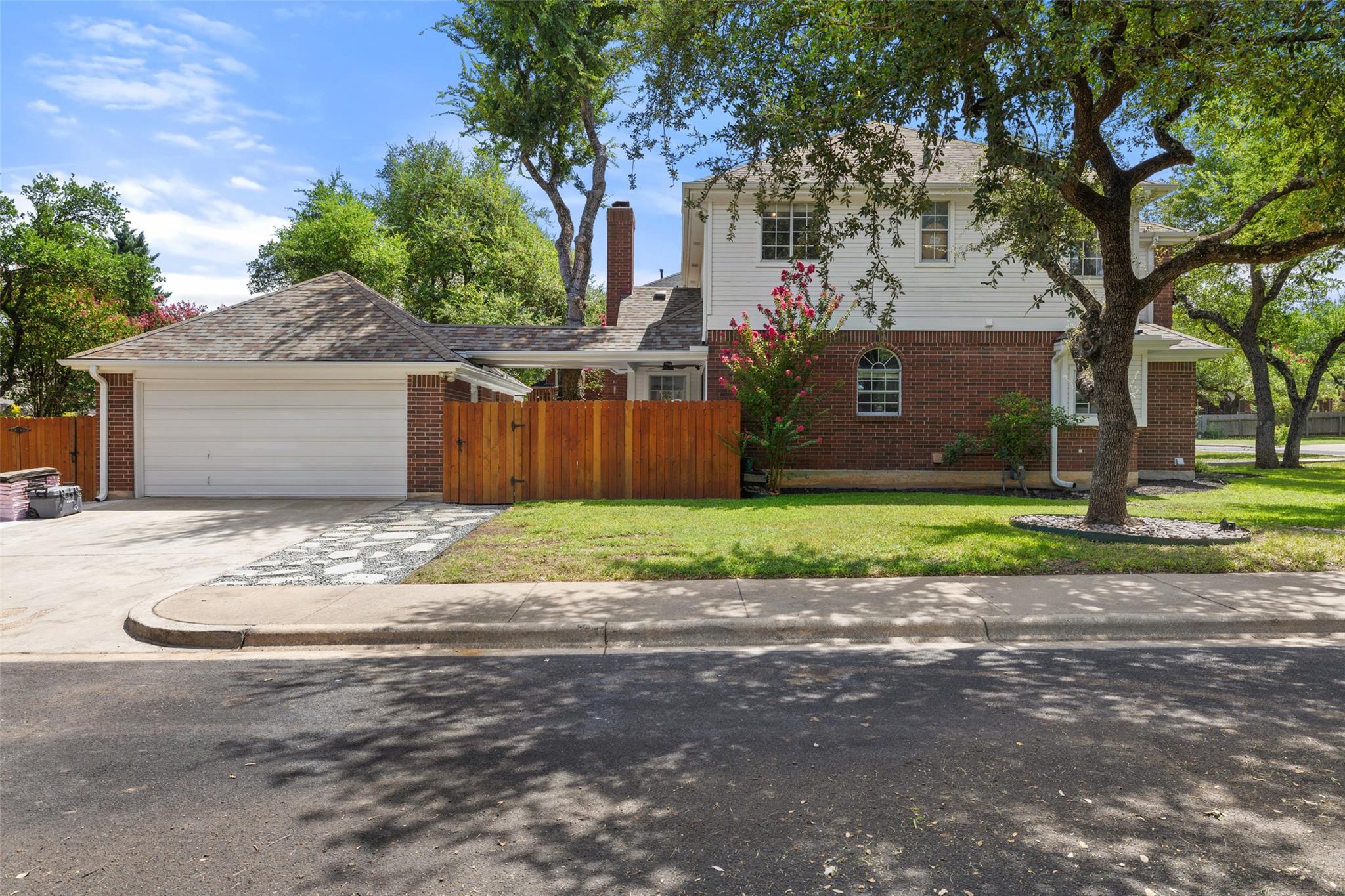 10707 Beckwood DR
