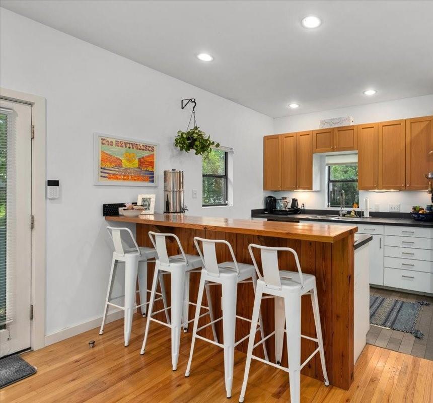 2113 Thornton RD