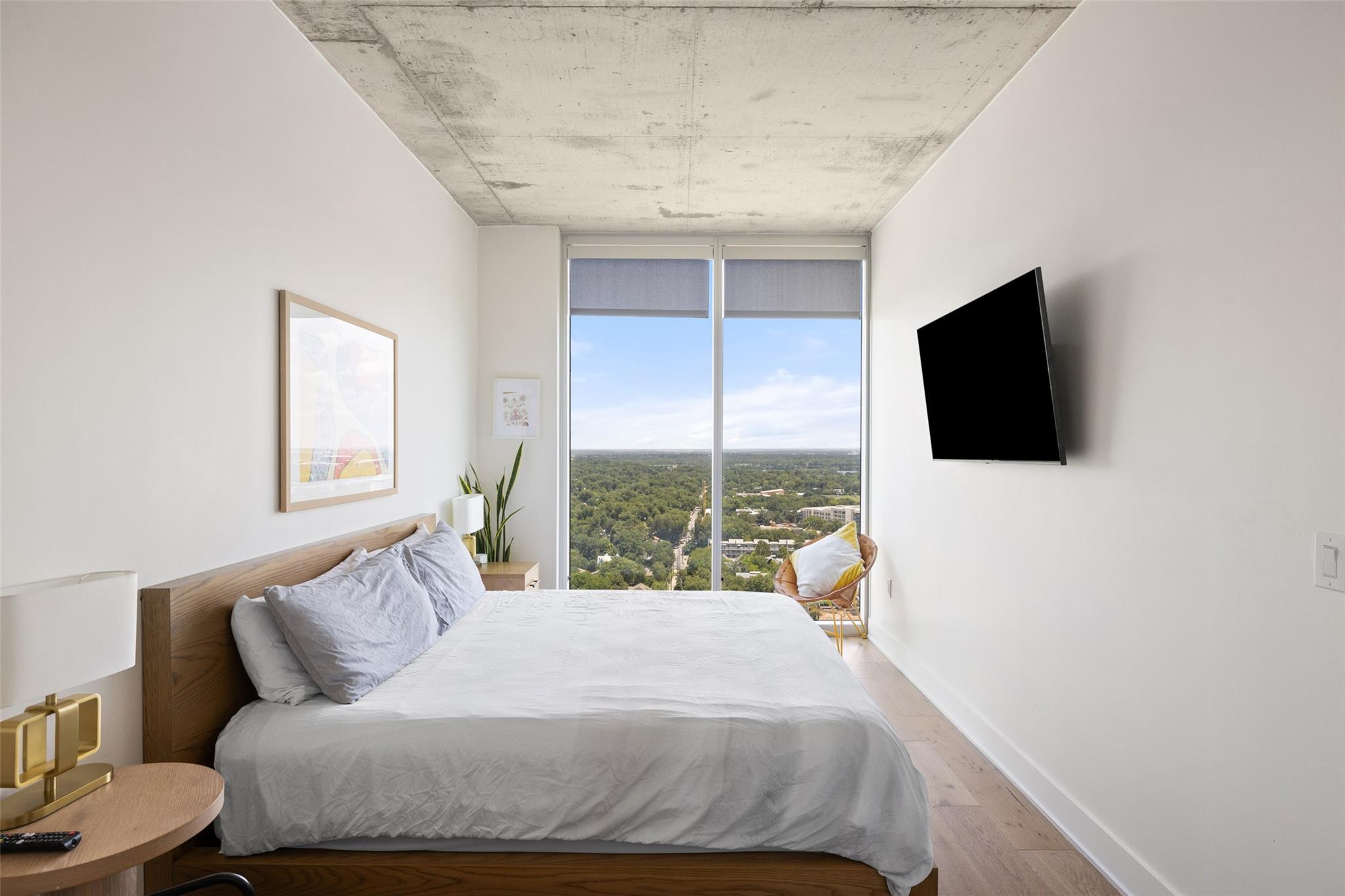 48 East Ave # 2405