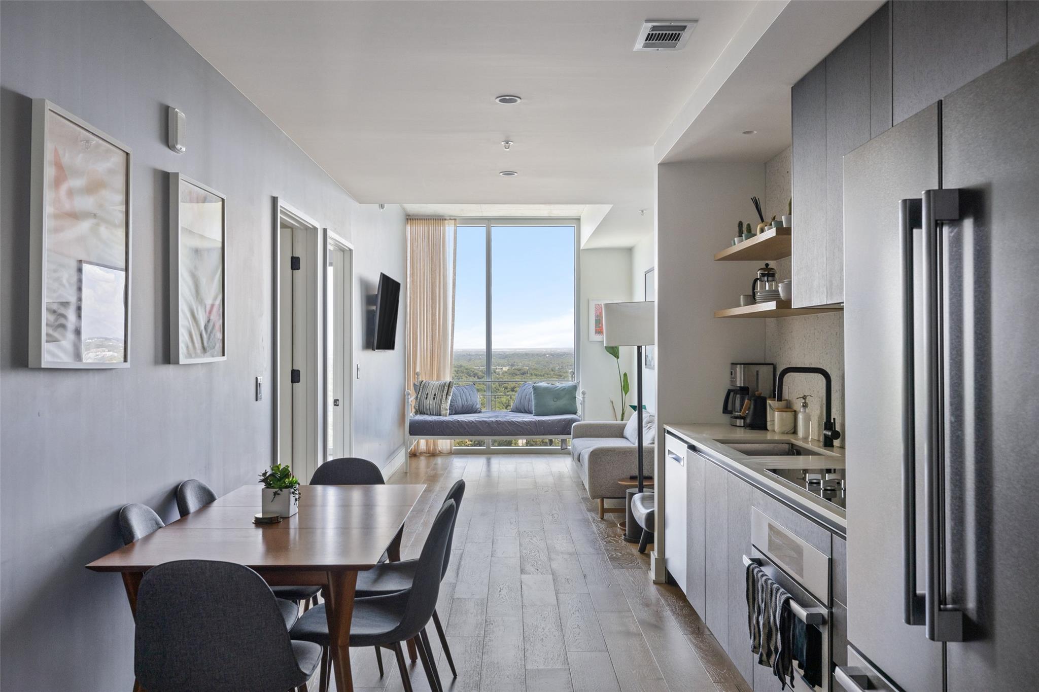 48 East Ave # 2405