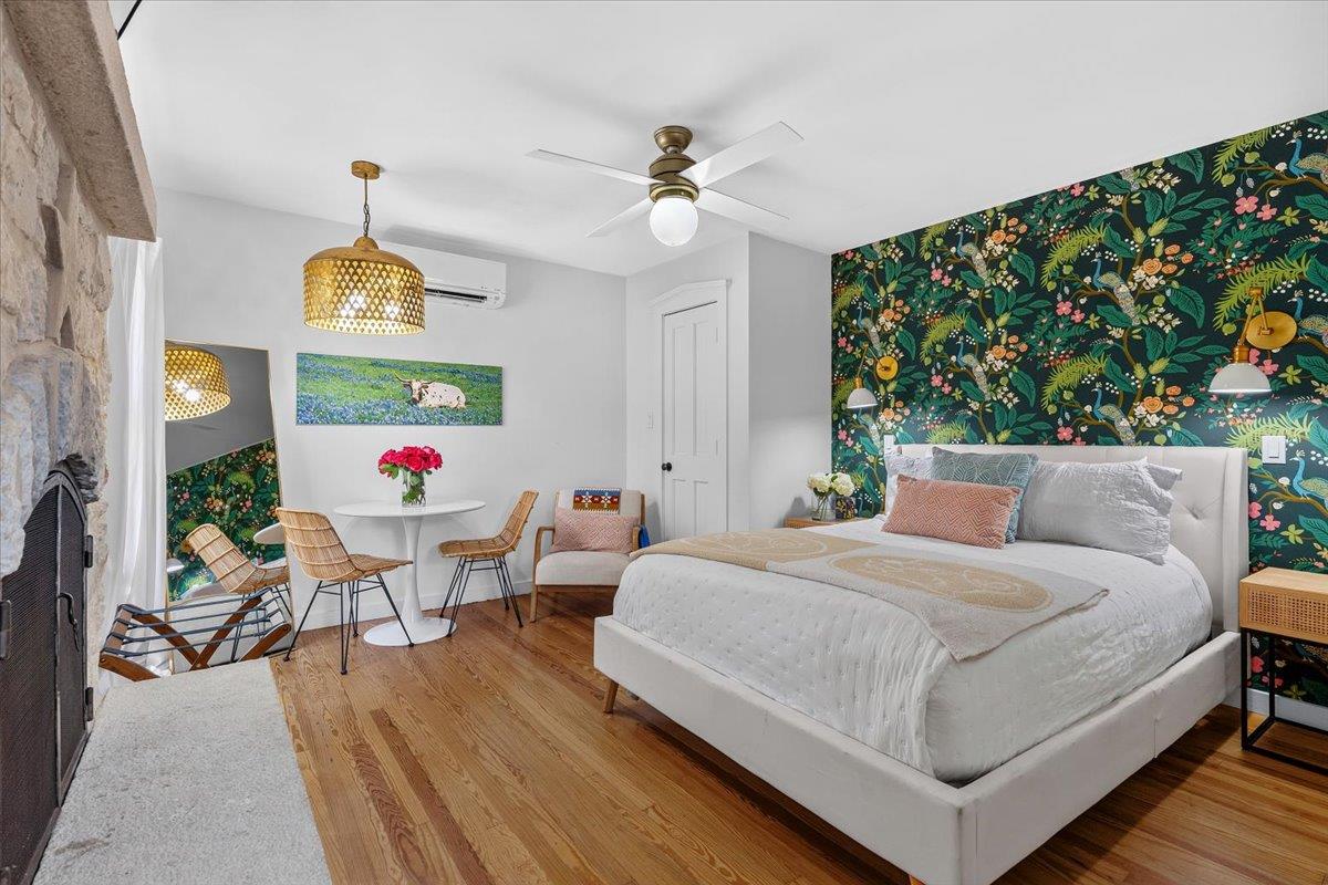 234 Loring