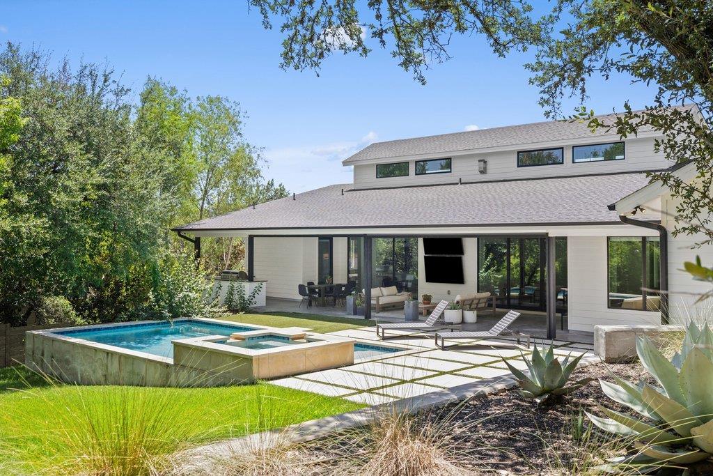 4504 Small DR