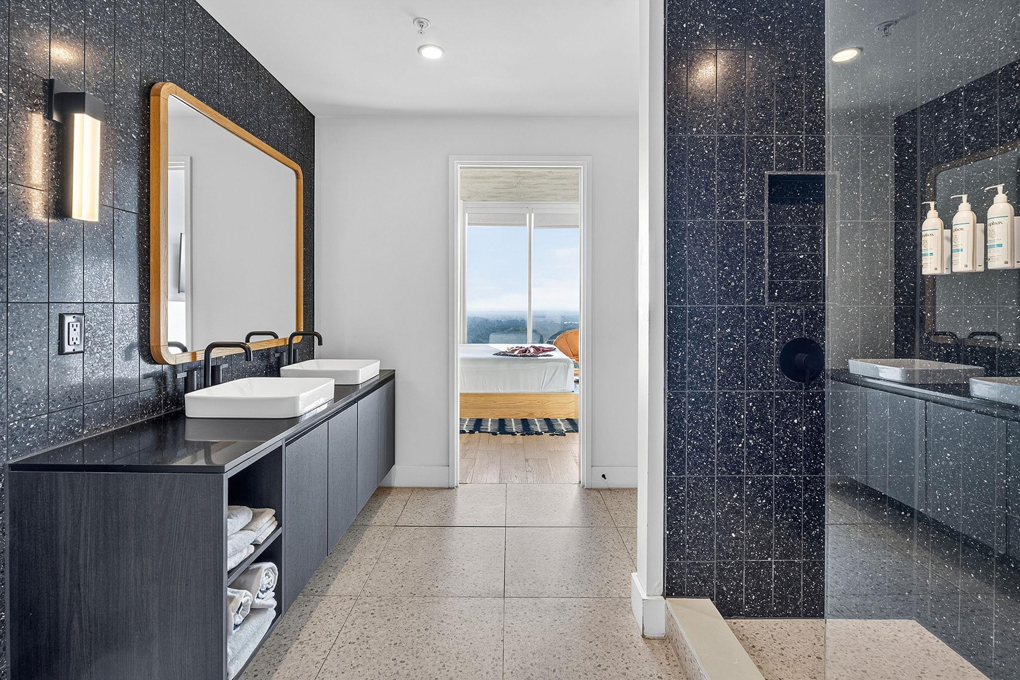 48 East Ave # 2605
