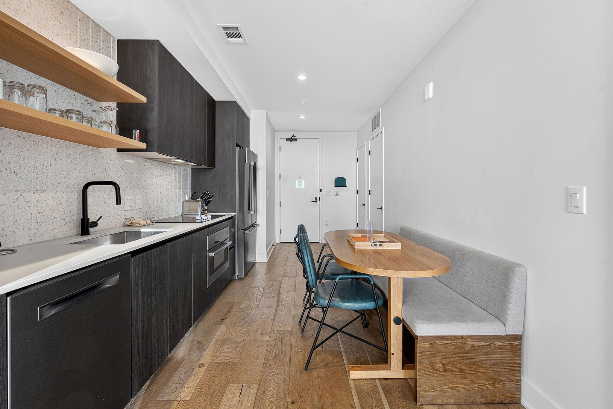 48 East Ave # 2605