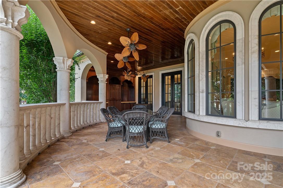 18019 Harbor Light Boulevard