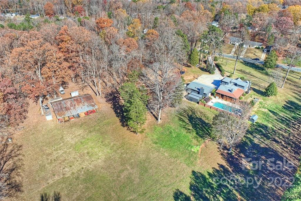 6725 Sullins Road