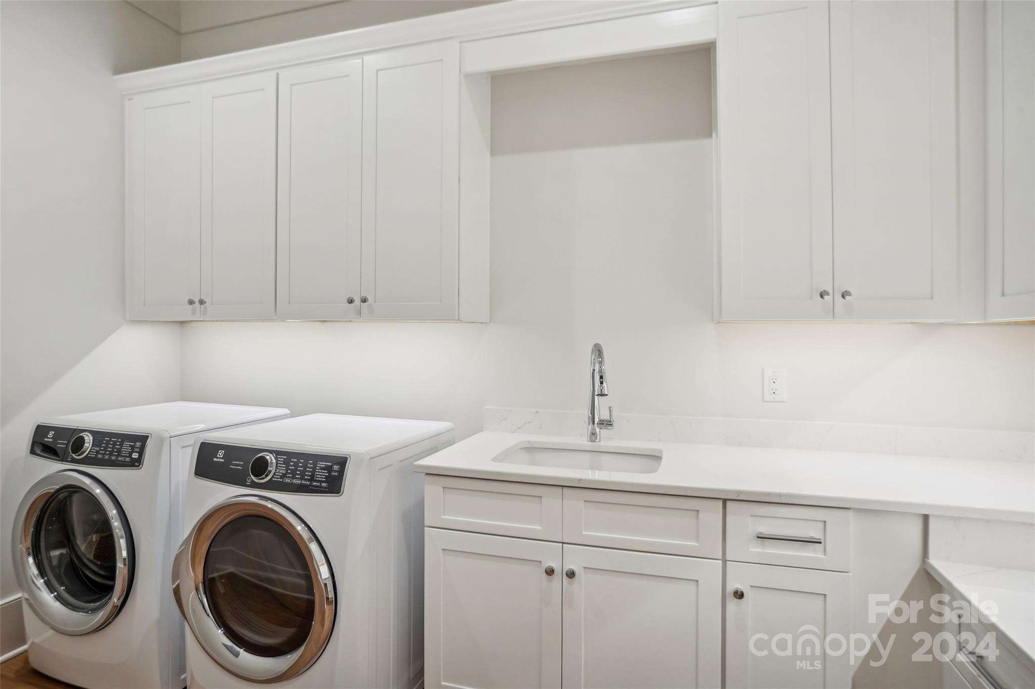 19329 Watermark Drive Unit: 121