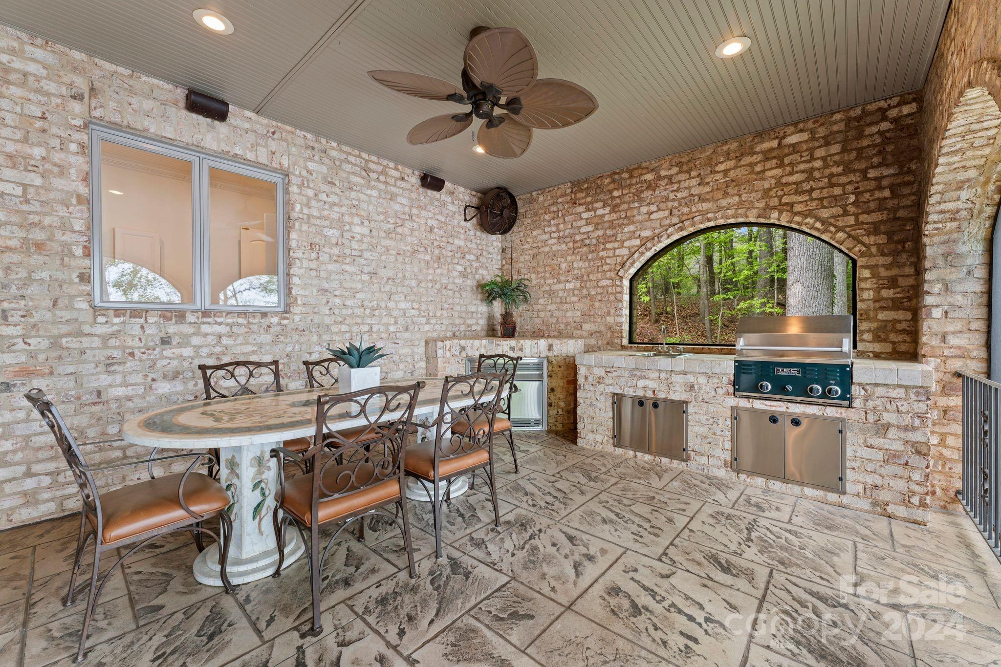 1304 Astoria Parkway