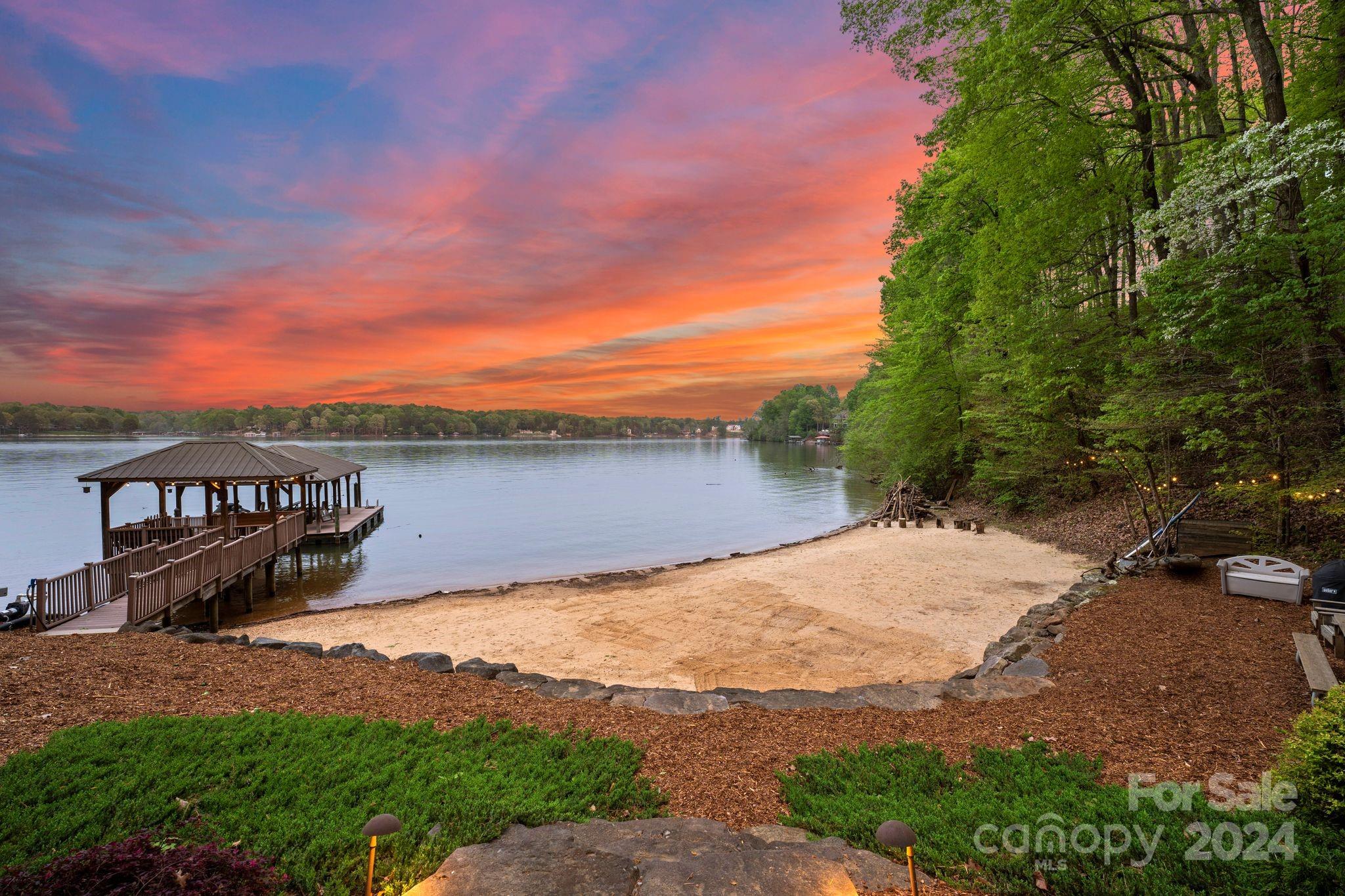 1304 Astoria Parkway