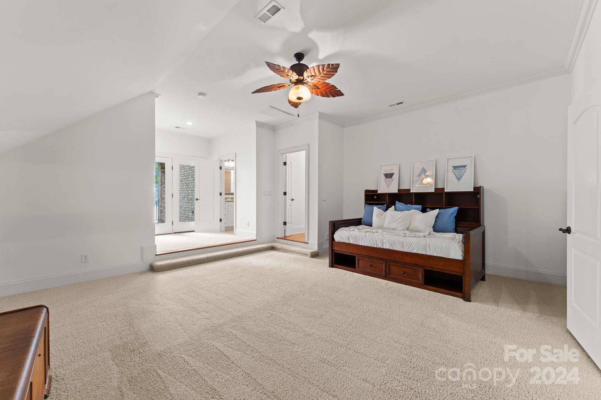 1304 Astoria Parkway