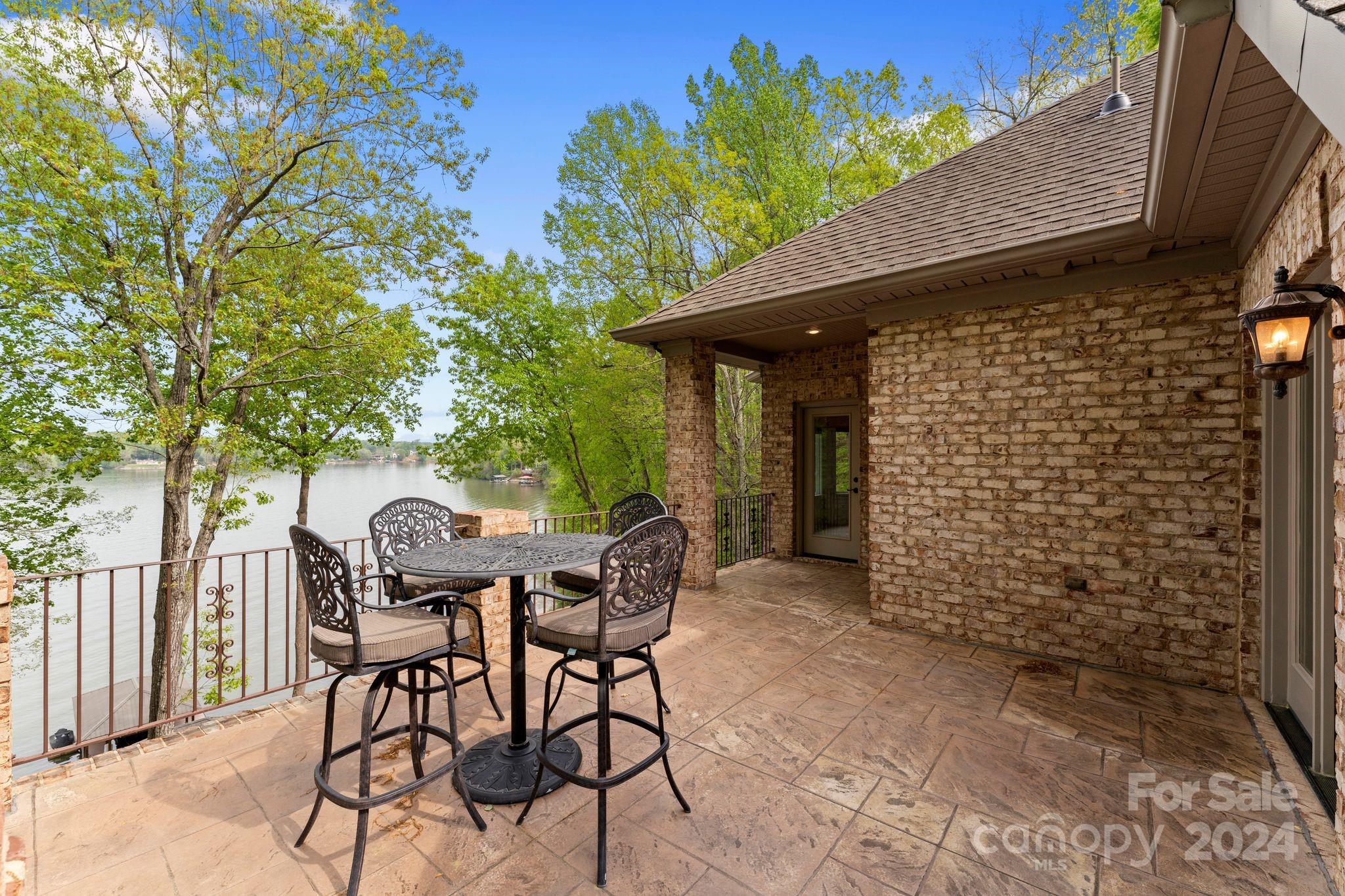 1304 Astoria Parkway