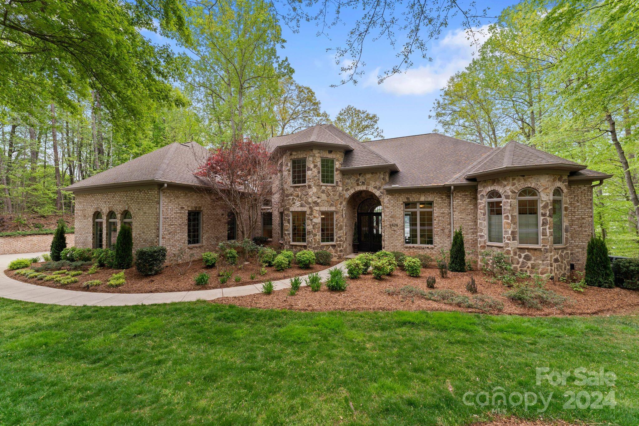 1304 Astoria Parkway