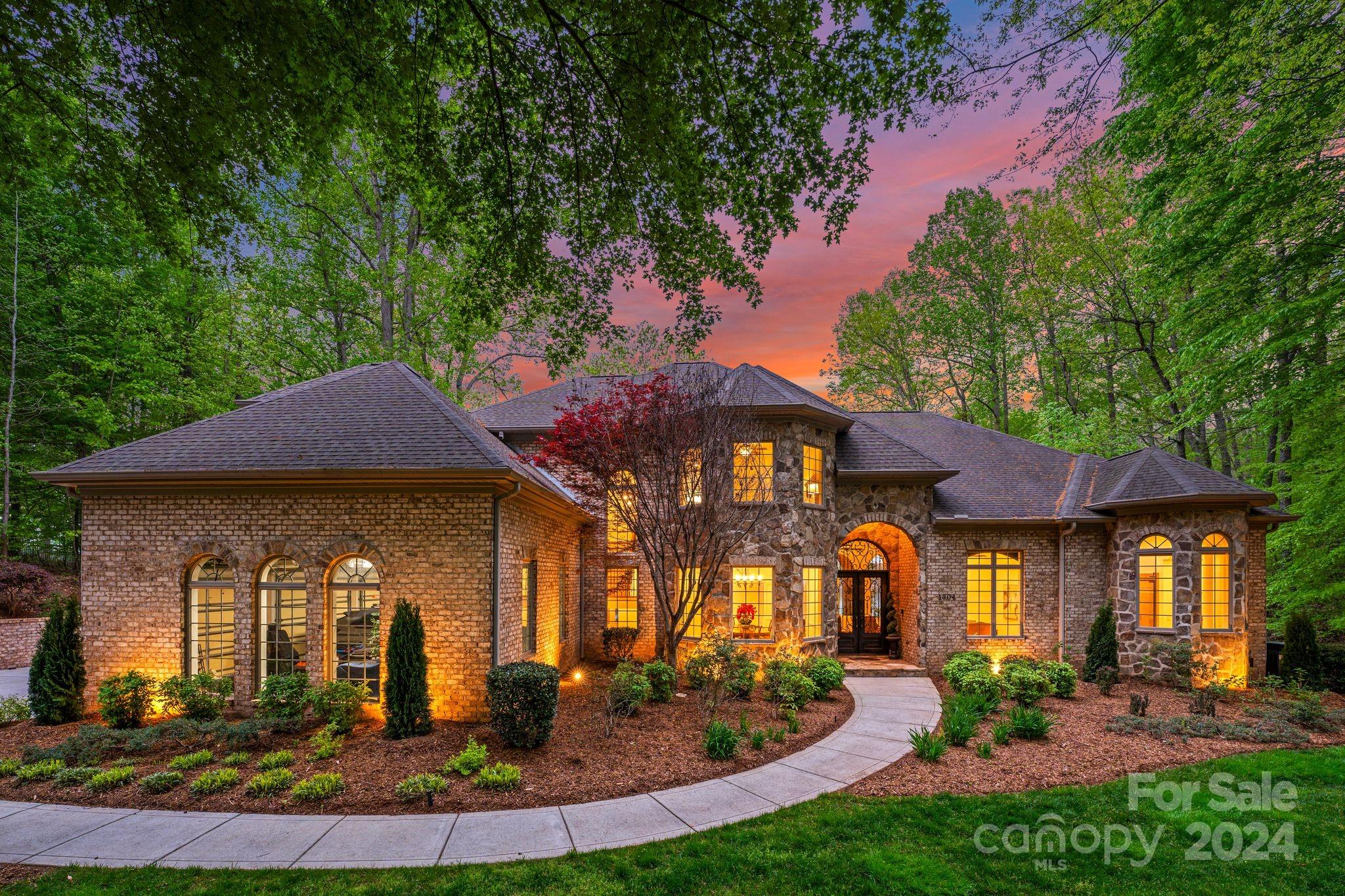 1304 Astoria Parkway