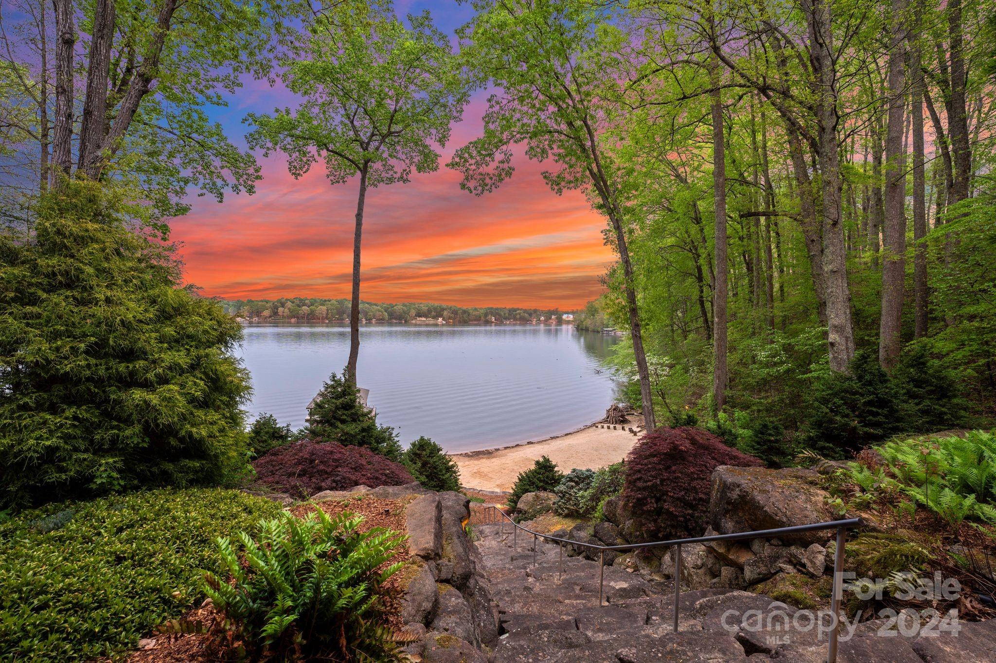 1304 Astoria Parkway
