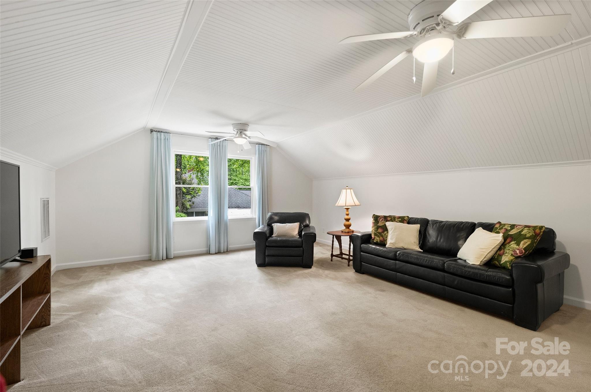 548 Pine Road