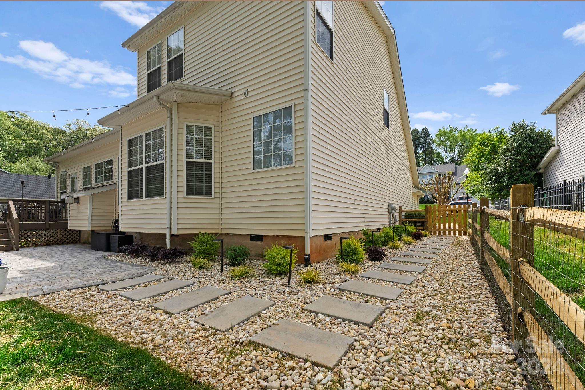 5618 Branthurst Drive