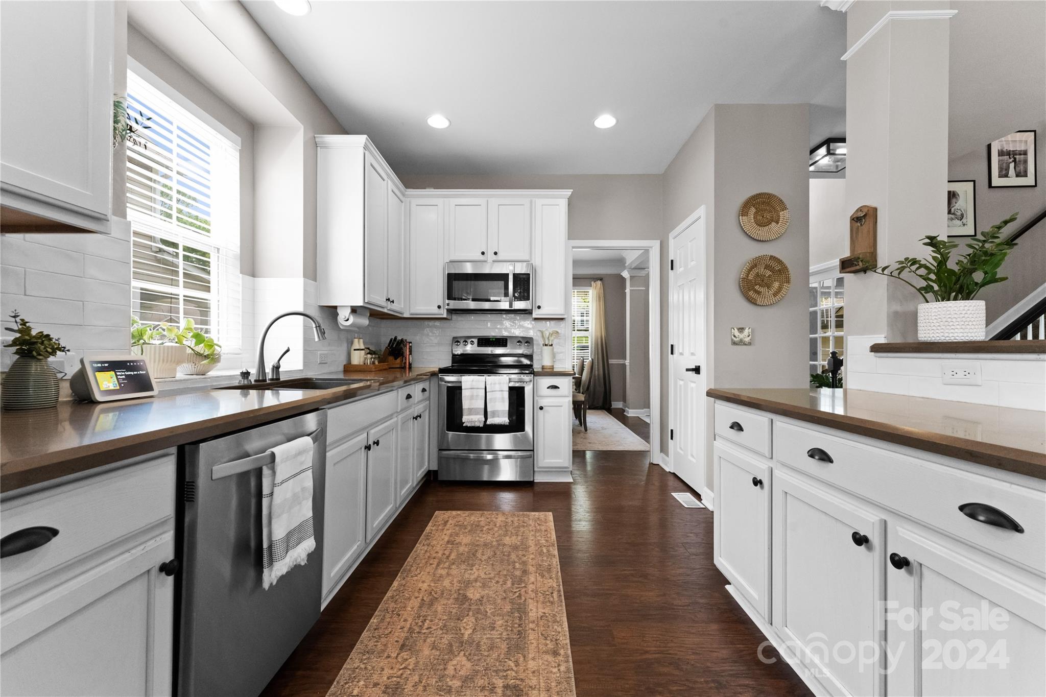 5618 Branthurst Drive