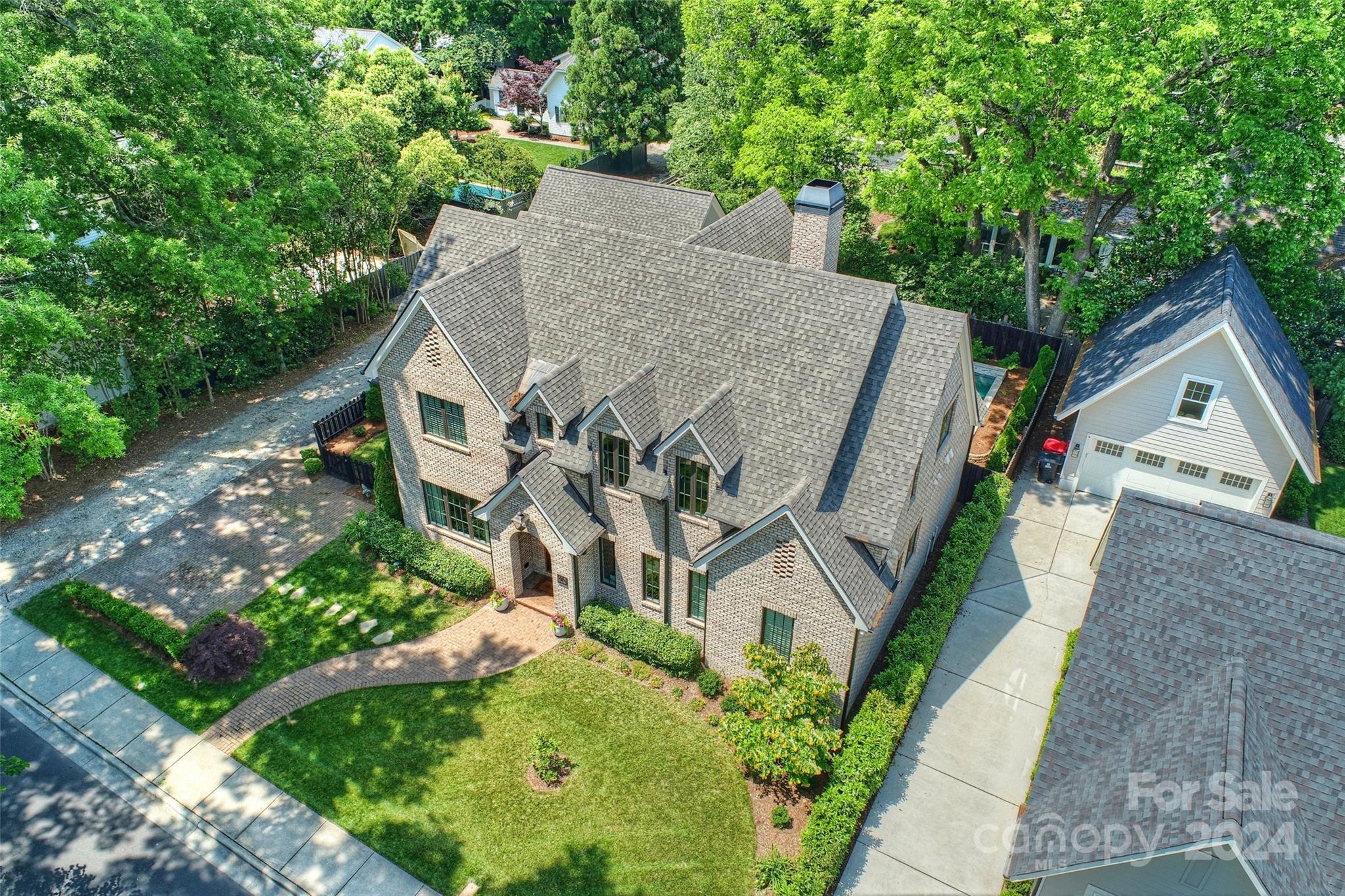 615 Spring Street