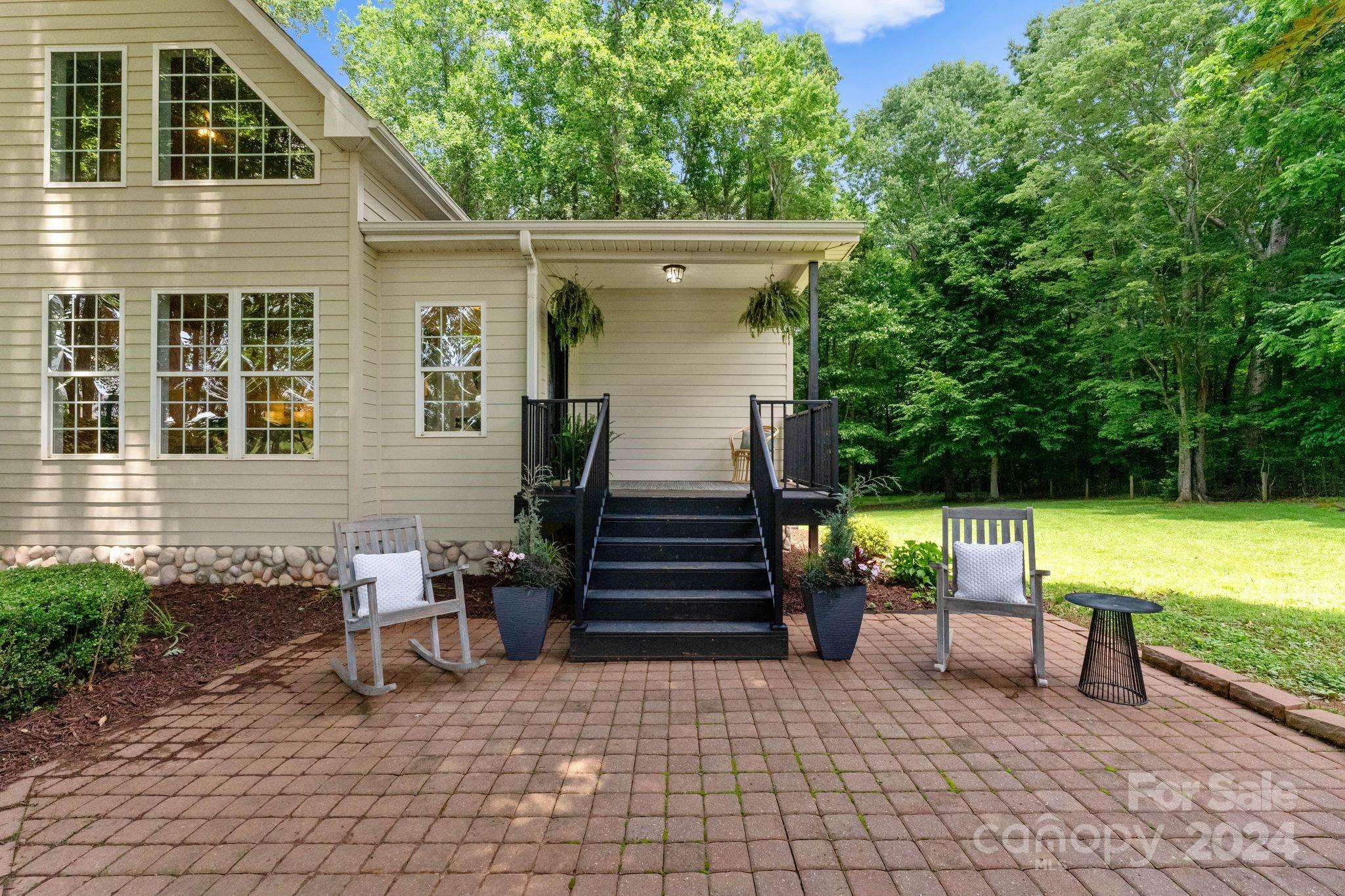 613 Perry Road