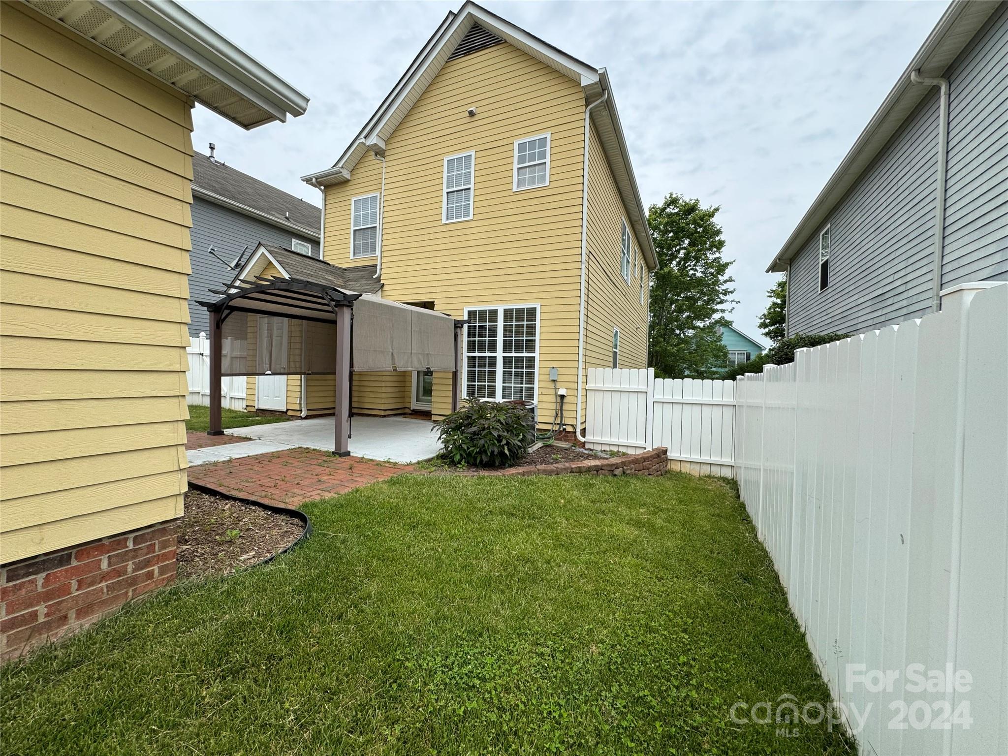 112 E Decatur Avenue