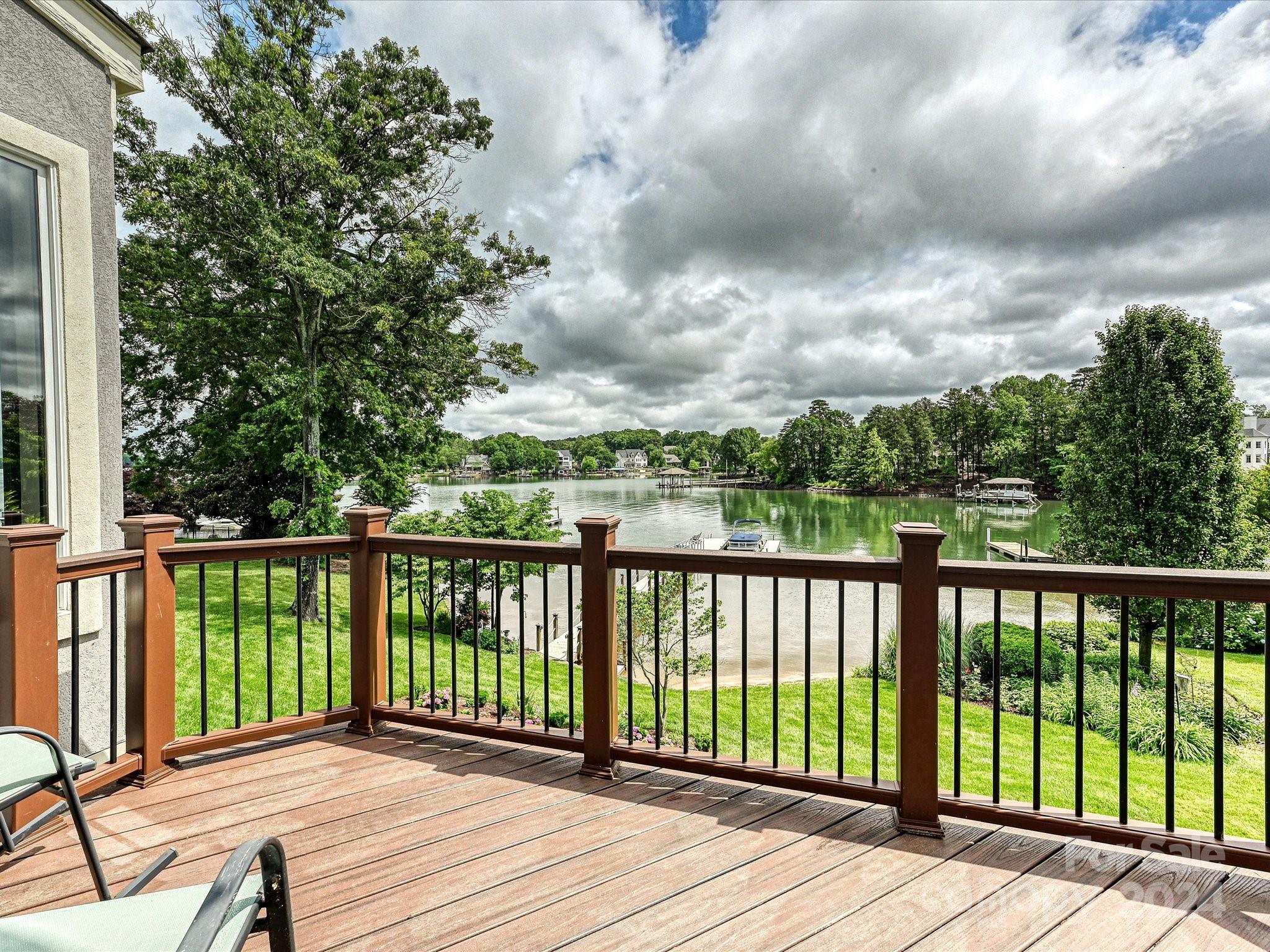 17709 Spinnakers Reach Drive