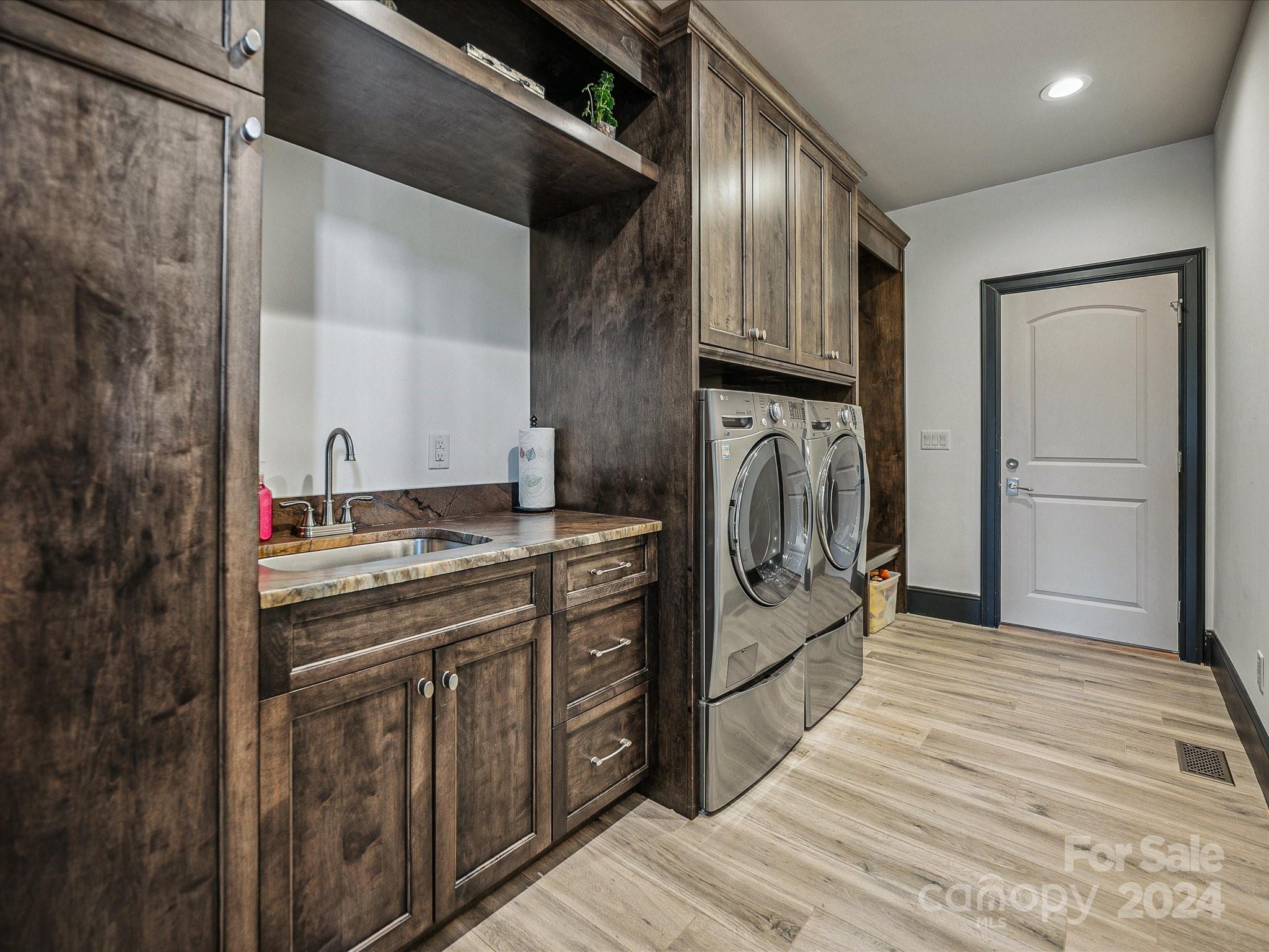 17709 Spinnakers Reach Drive