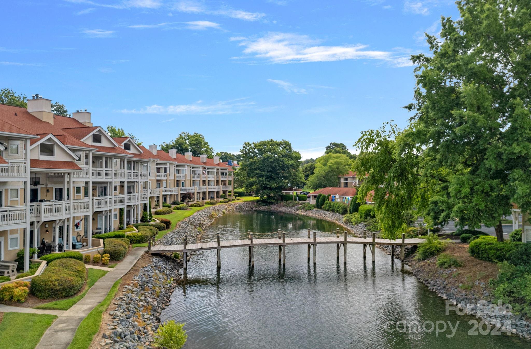 18009 Kings Point Drive Unit: R