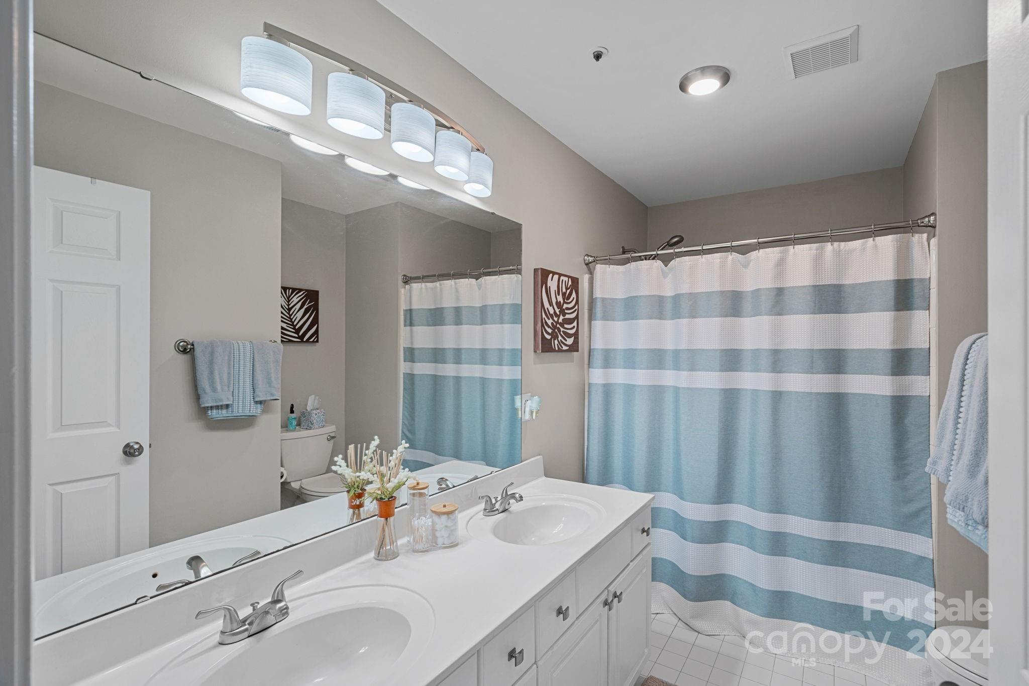 18009 Kings Point Drive Unit: R