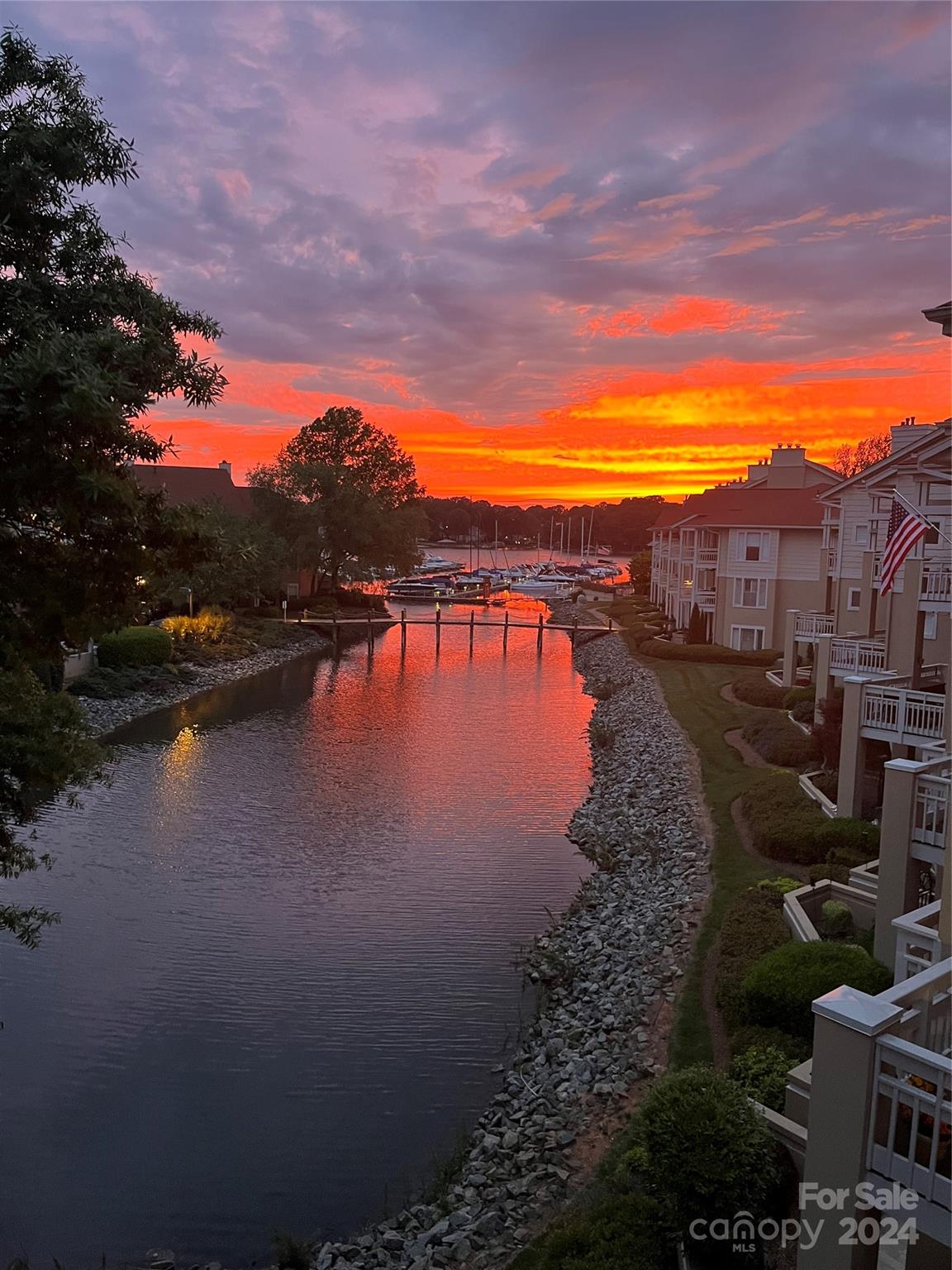 18009 Kings Point Drive Unit: R