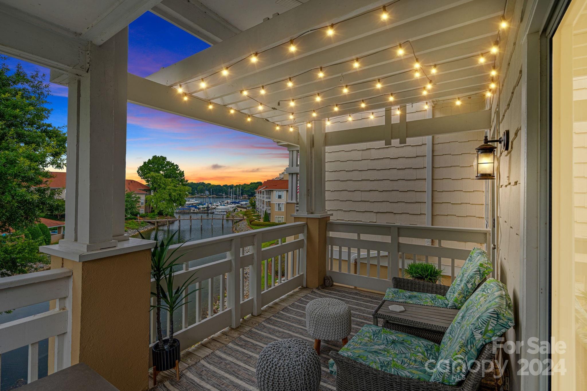 18009 Kings Point Drive Unit: R