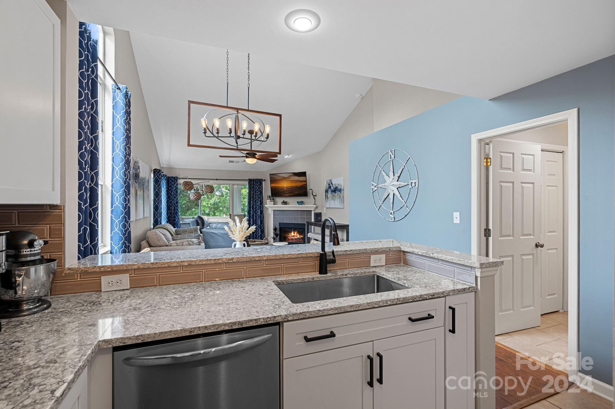 18009 Kings Point Drive Unit: R