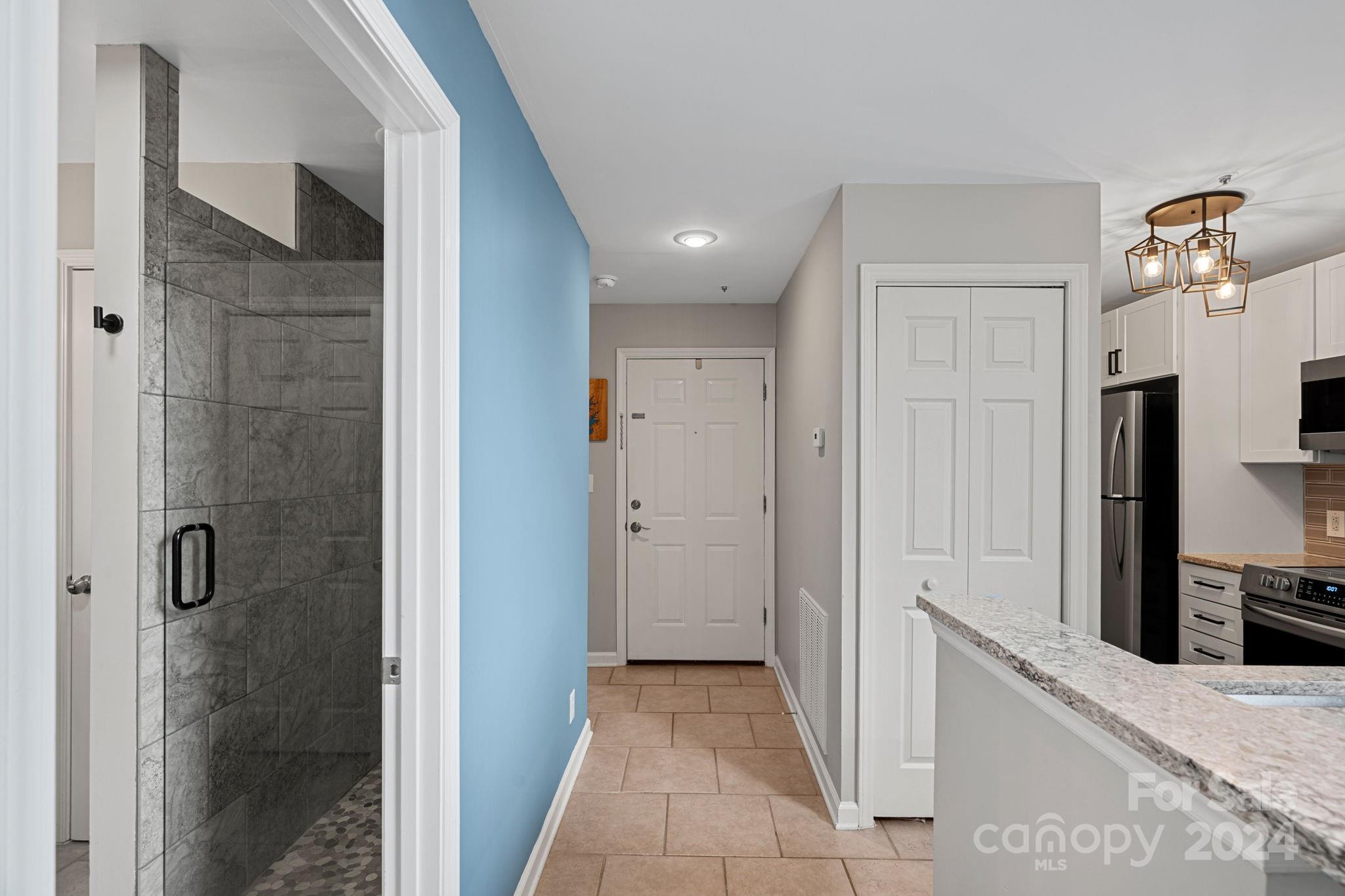 18009 Kings Point Drive Unit: R