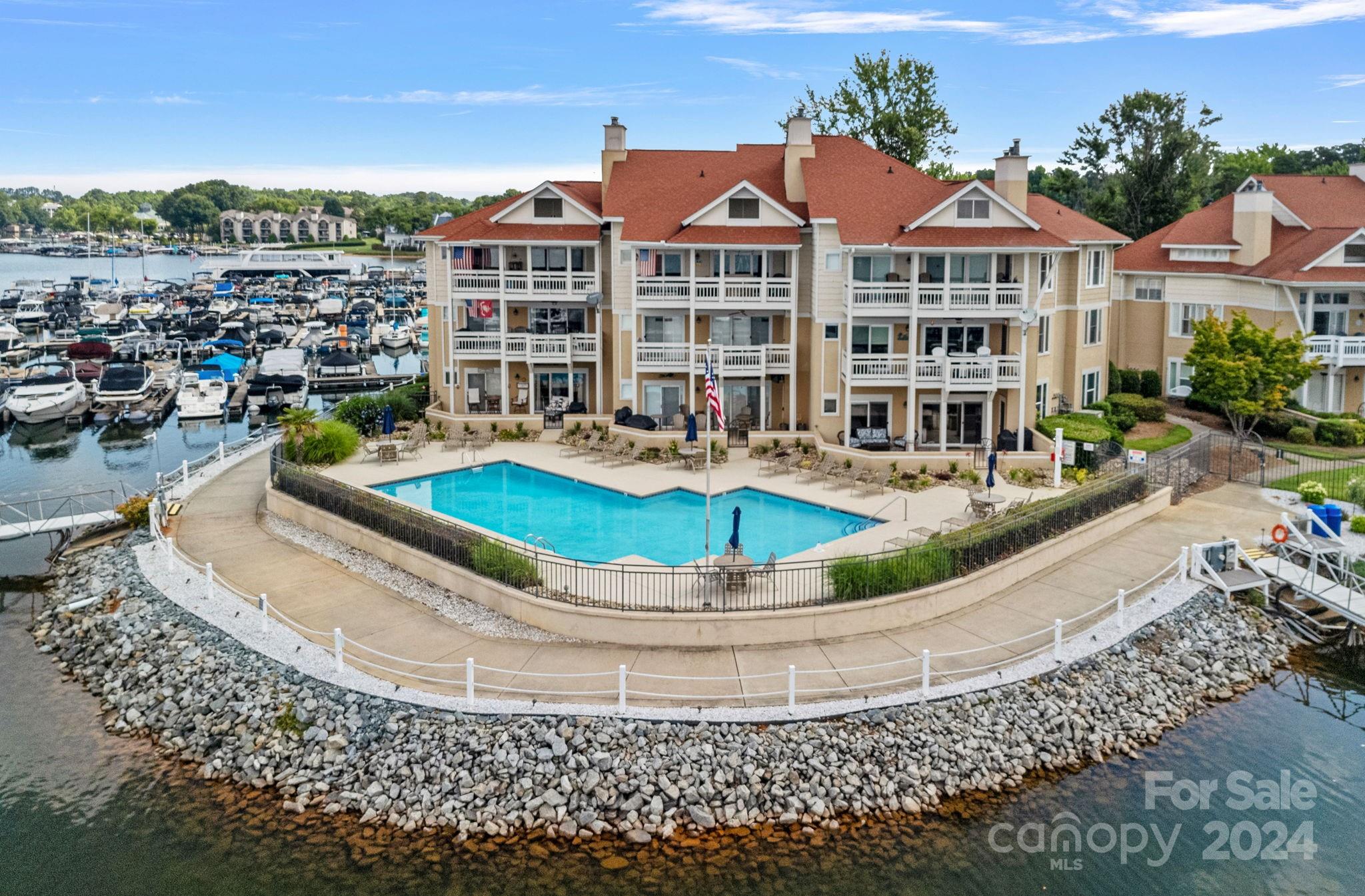 18009 Kings Point Drive Unit: R