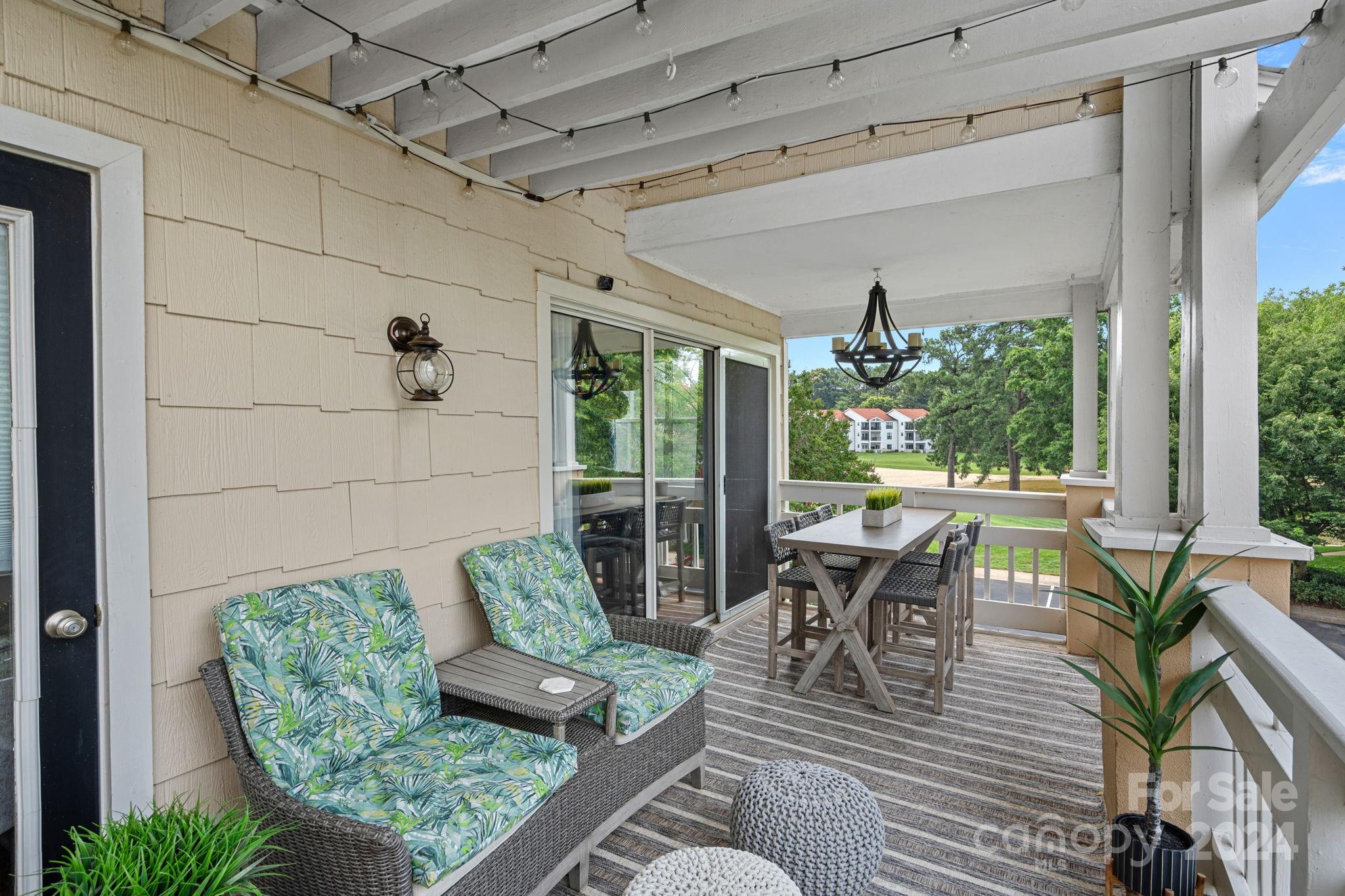 18009 Kings Point Drive Unit: R