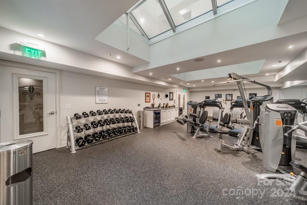 127 N Tryon Street Unit: 309