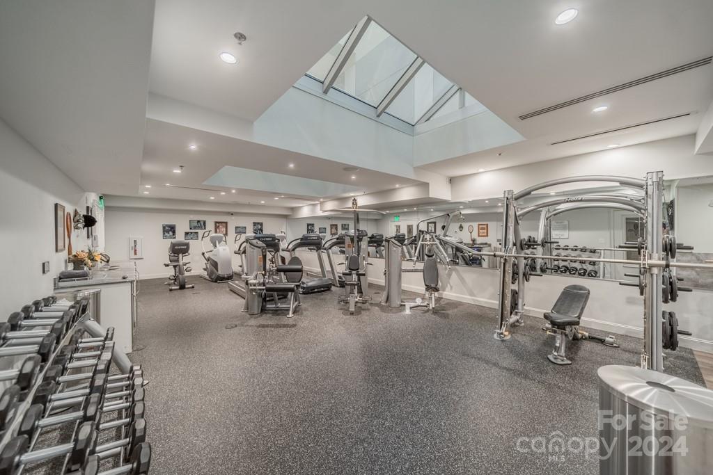 127 N Tryon Street Unit: 309