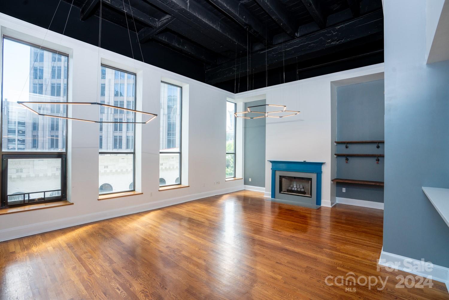 127 N Tryon Street Unit: 309