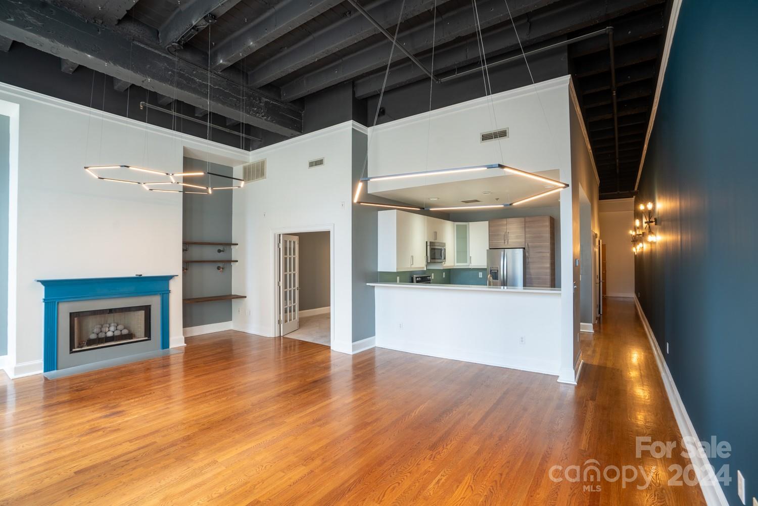 127 N Tryon Street Unit: 309