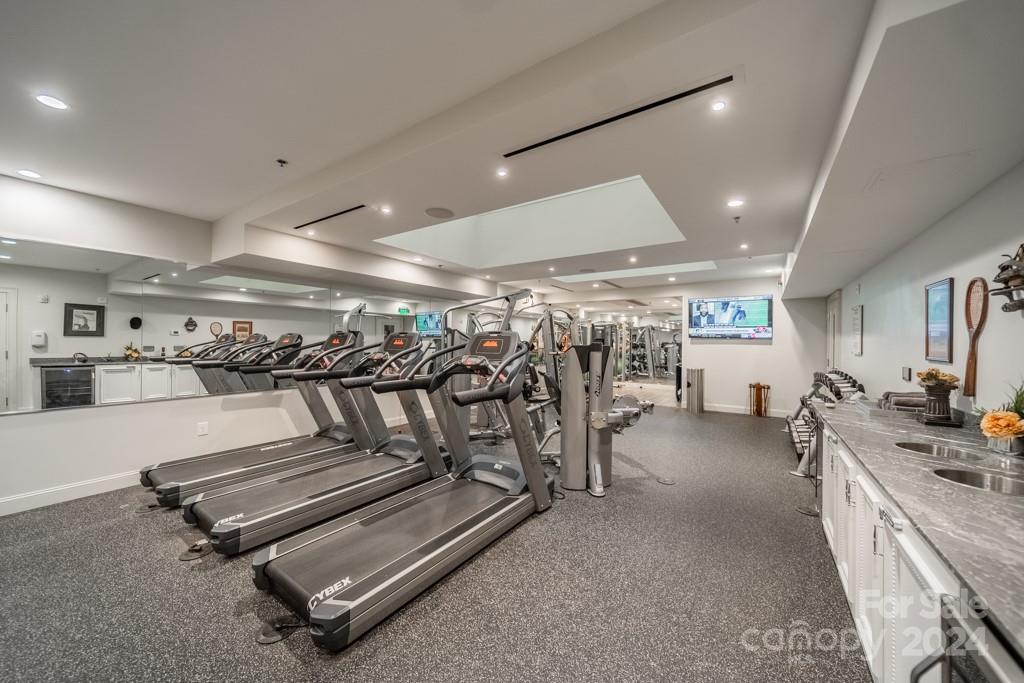 127 N Tryon Street Unit: 309