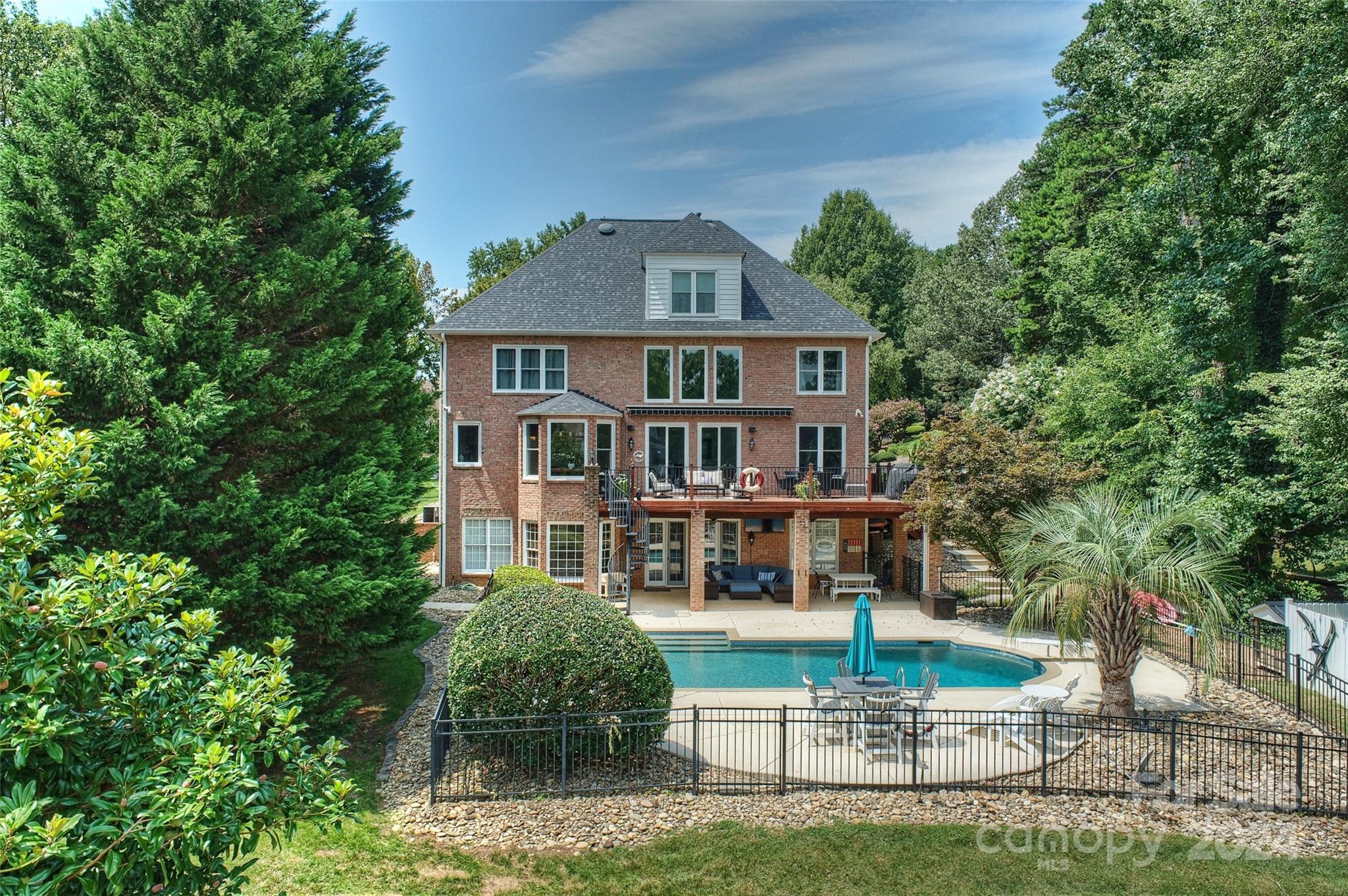 21420 Blakely Shores Drive