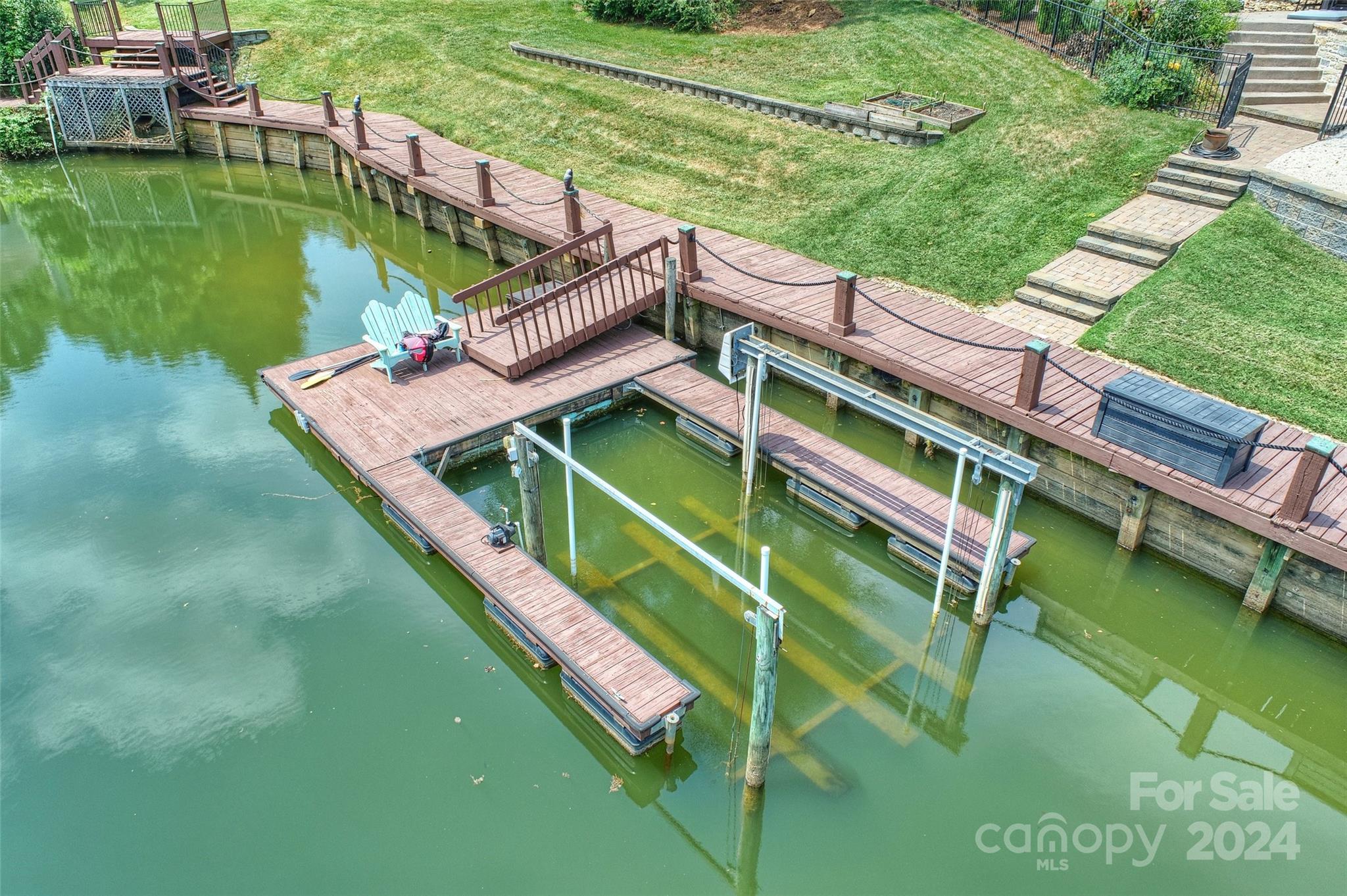 21420 Blakely Shores Drive