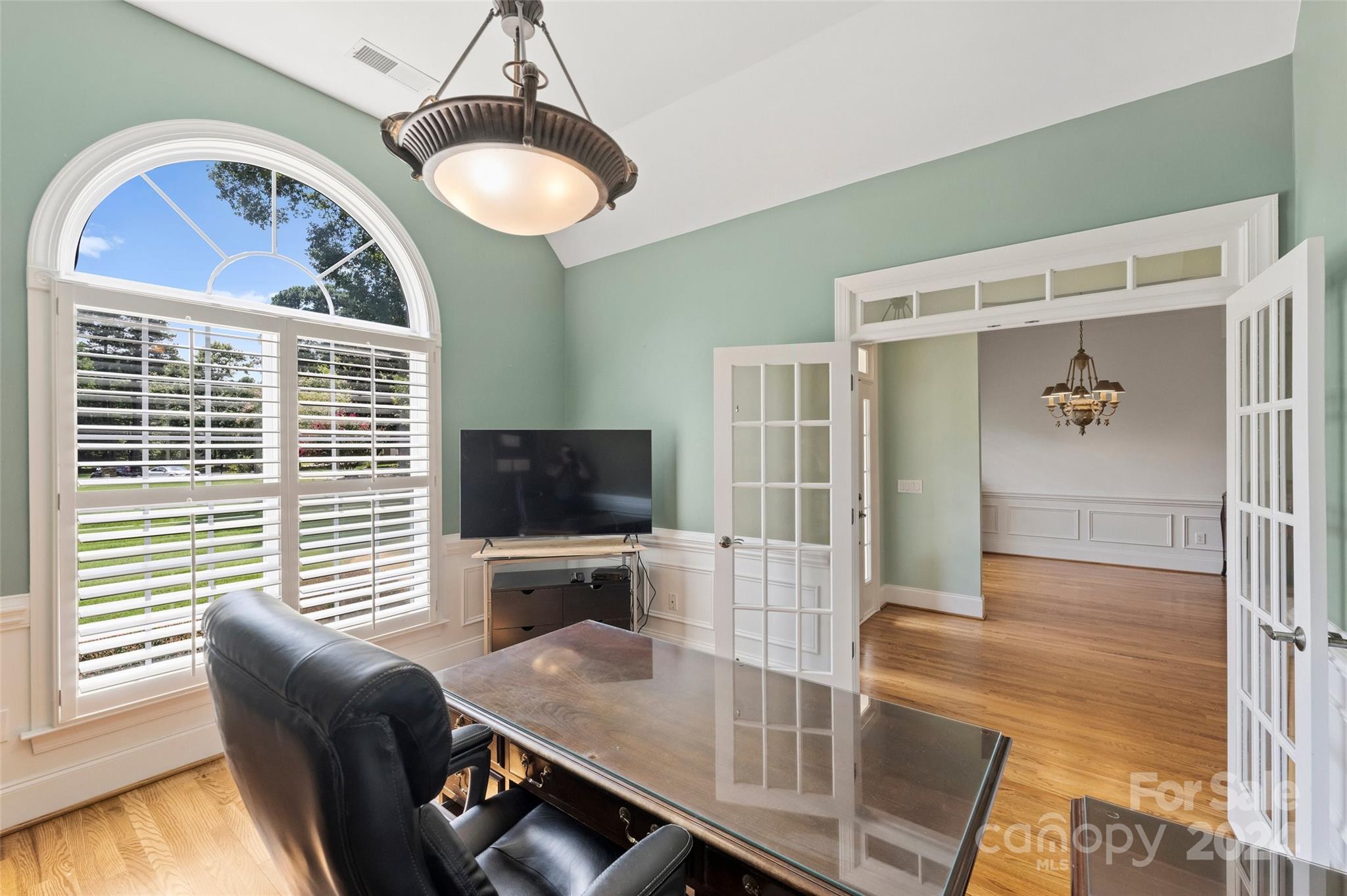 122 Barton Place