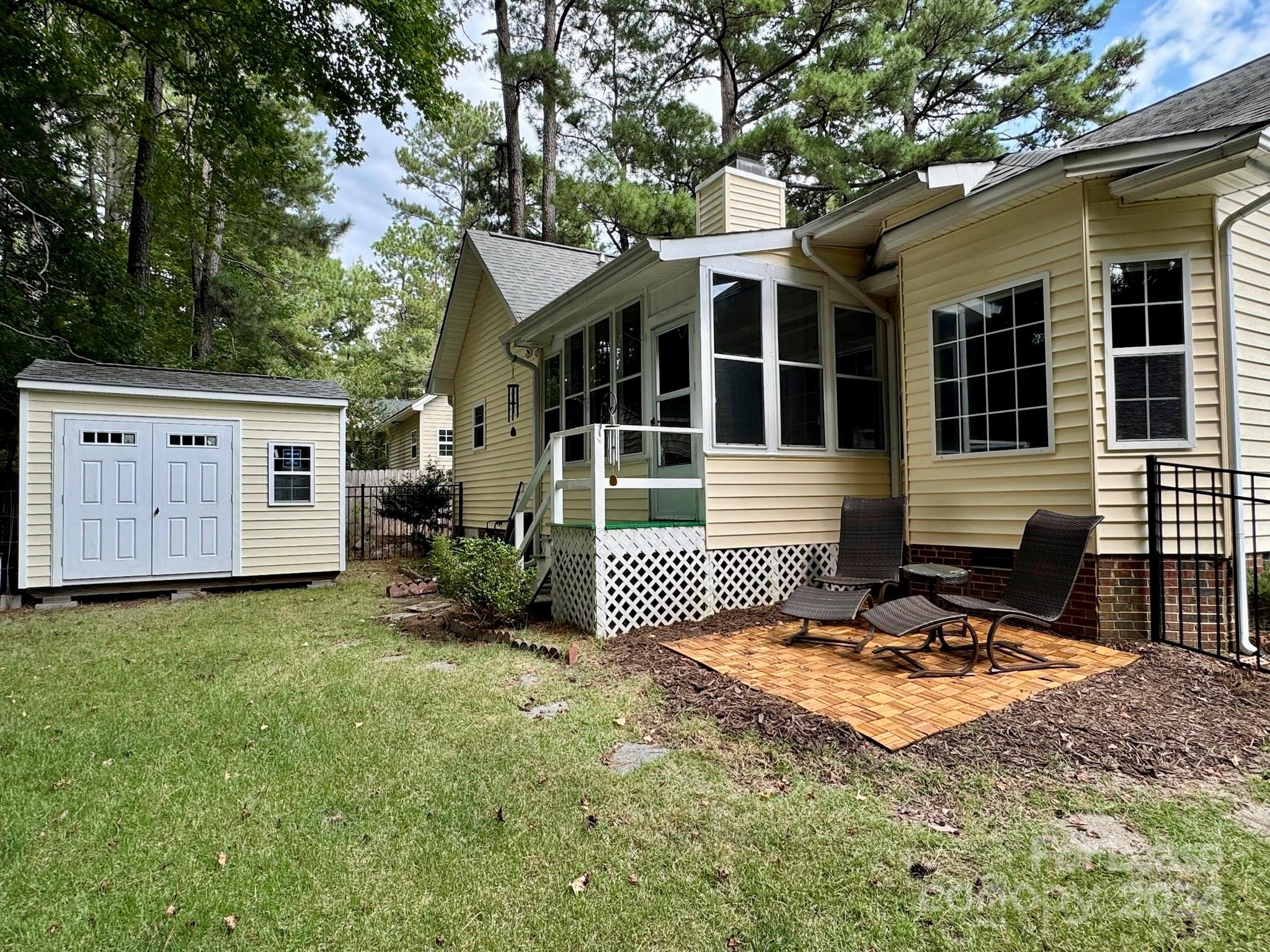 130 Kensington Way