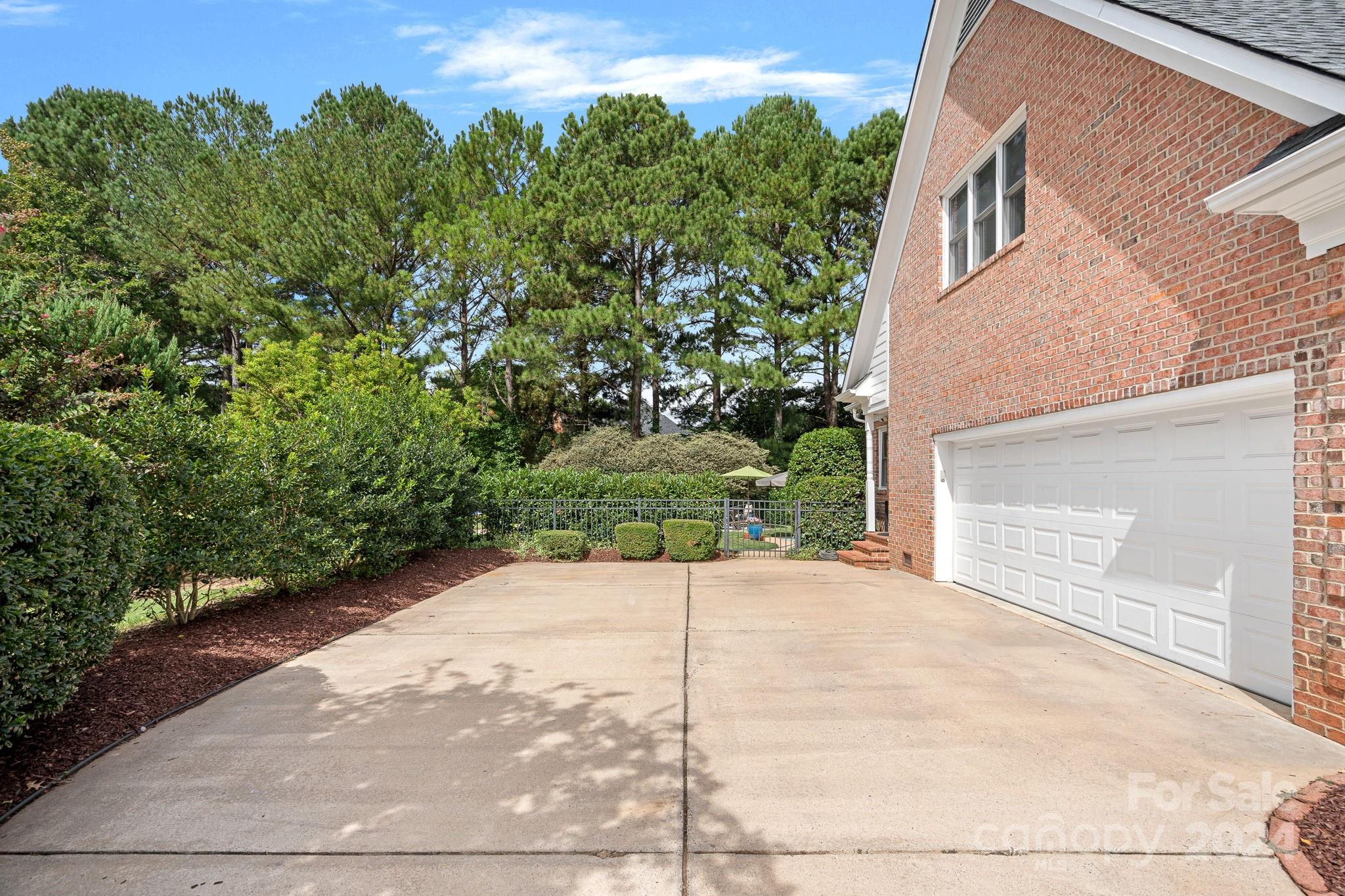 18807 Riverwind Lane