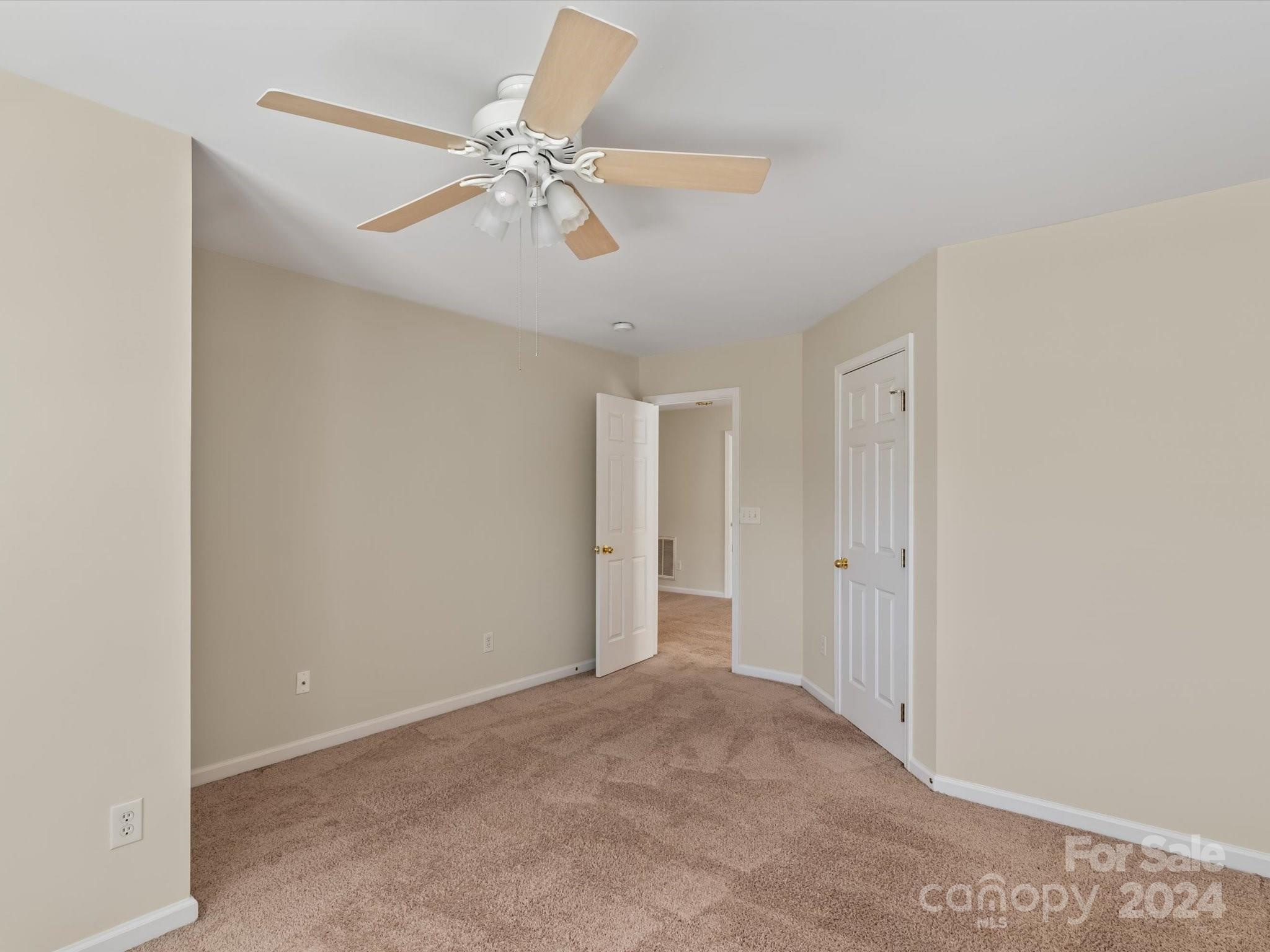 127 Kallie Loop